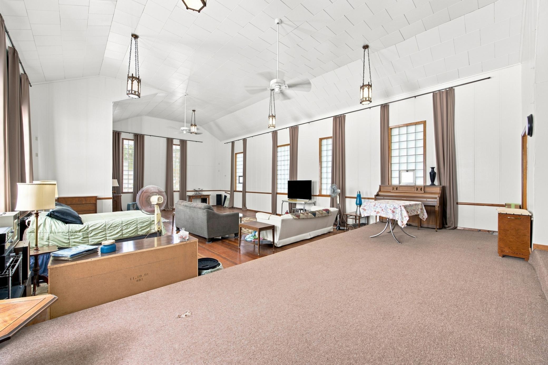 1960 single family home for sale at 639 Front Street in Gardner, ND — 1 bed, 1 bath (photo 7 of 25)