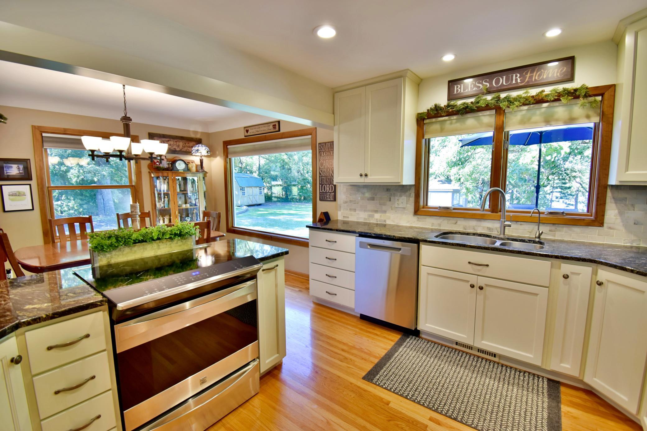 1958 single family home for sale at 800 Bryant Street in Alexandria, MN — 4 bed, 3 bath (photo 13 of 73)