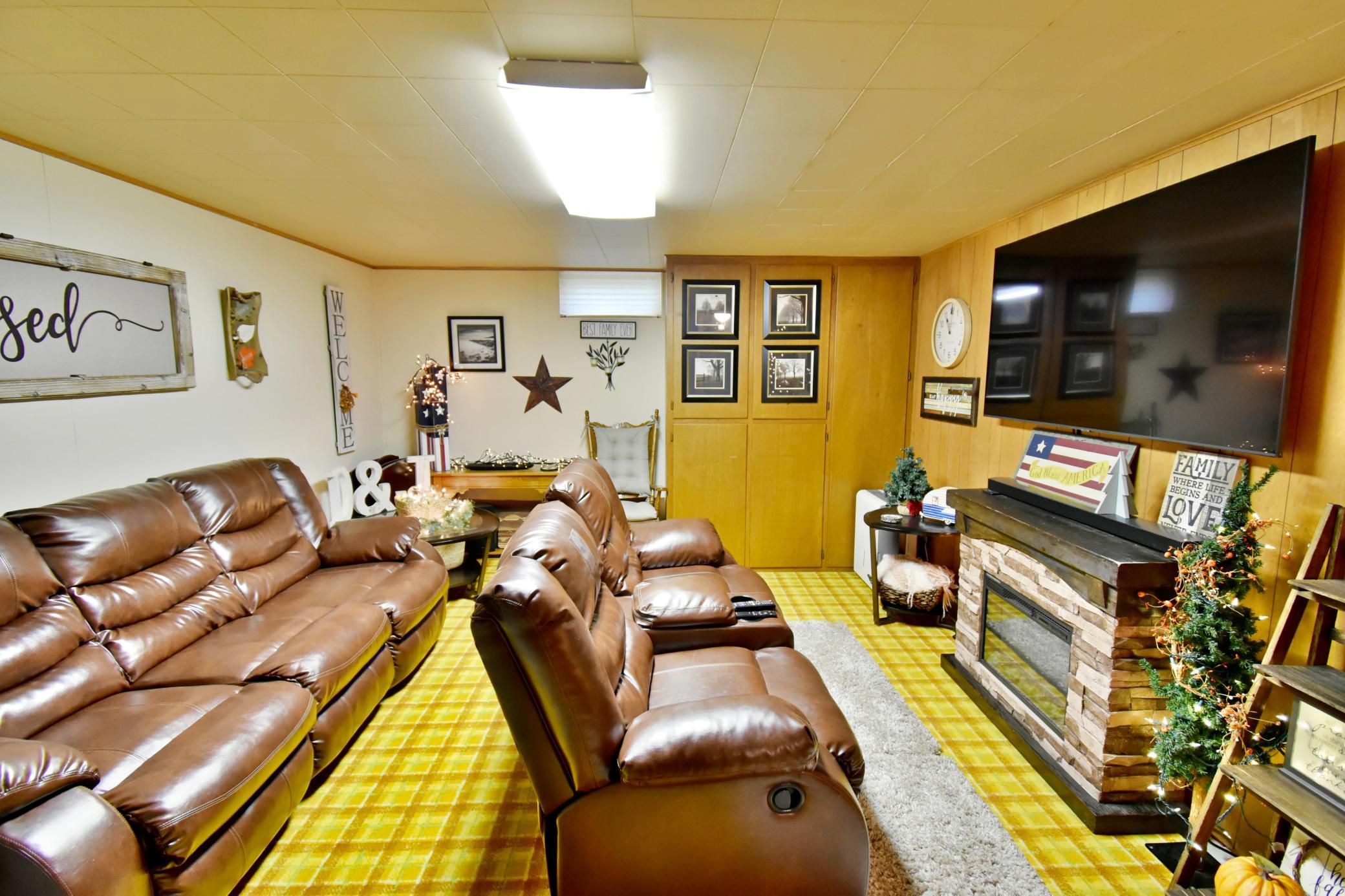 1958 single family home for sale at 800 Bryant Street in Alexandria, MN — 4 bed, 3 bath (photo 33 of 73)