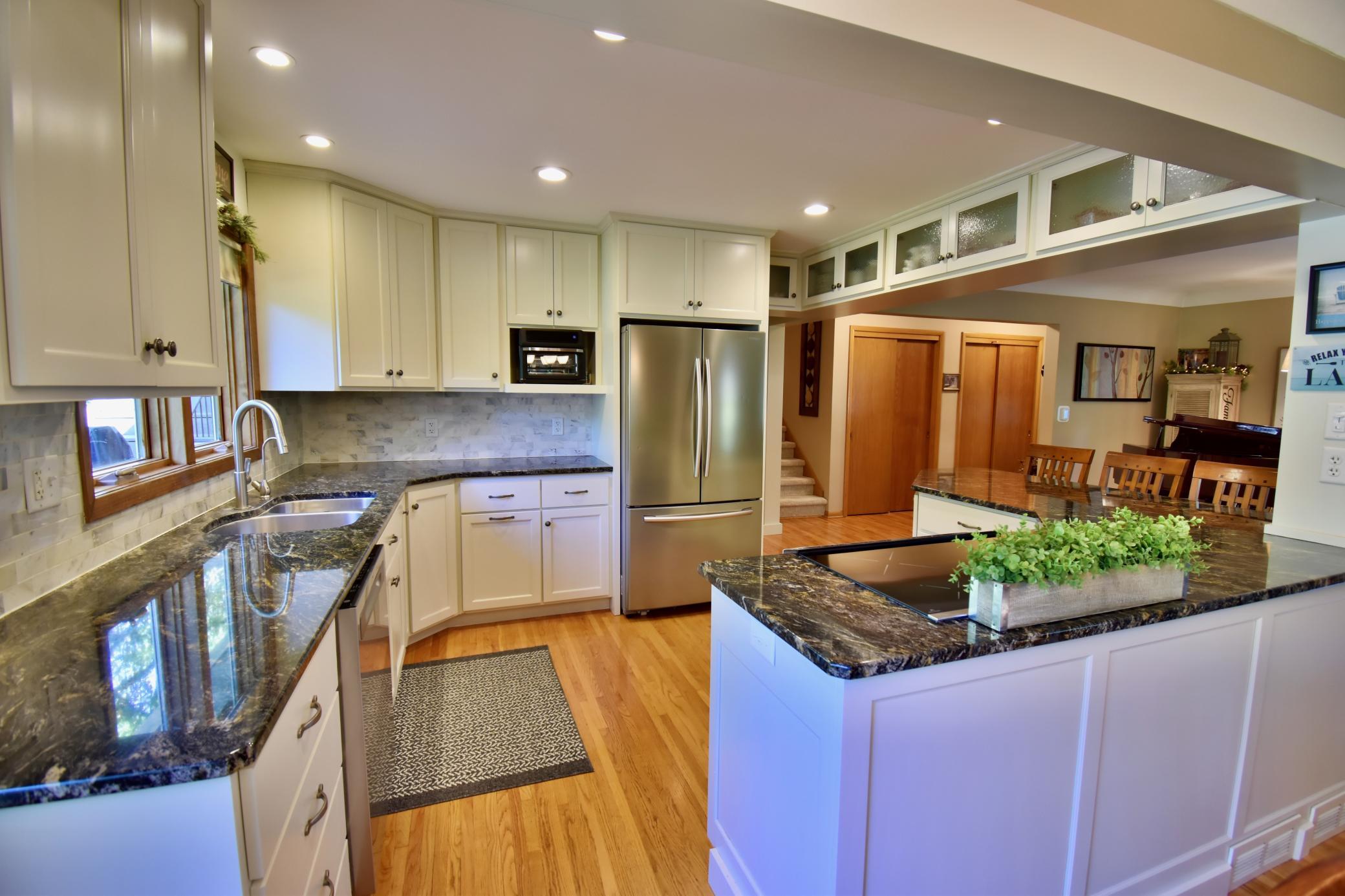 1958 single family home for sale at 800 Bryant Street in Alexandria, MN — 4 bed, 3 bath (photo 9 of 73)