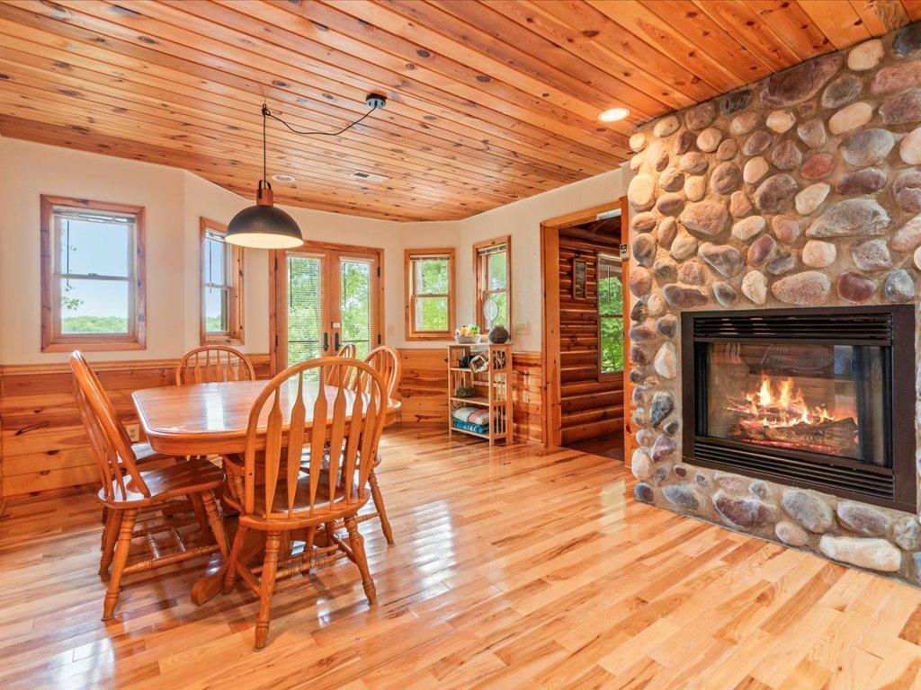 2001 single family home for sale at 49562 202nd Place in McGregor, MN — 3 bed, 3 bath (photo 18 of 41)
