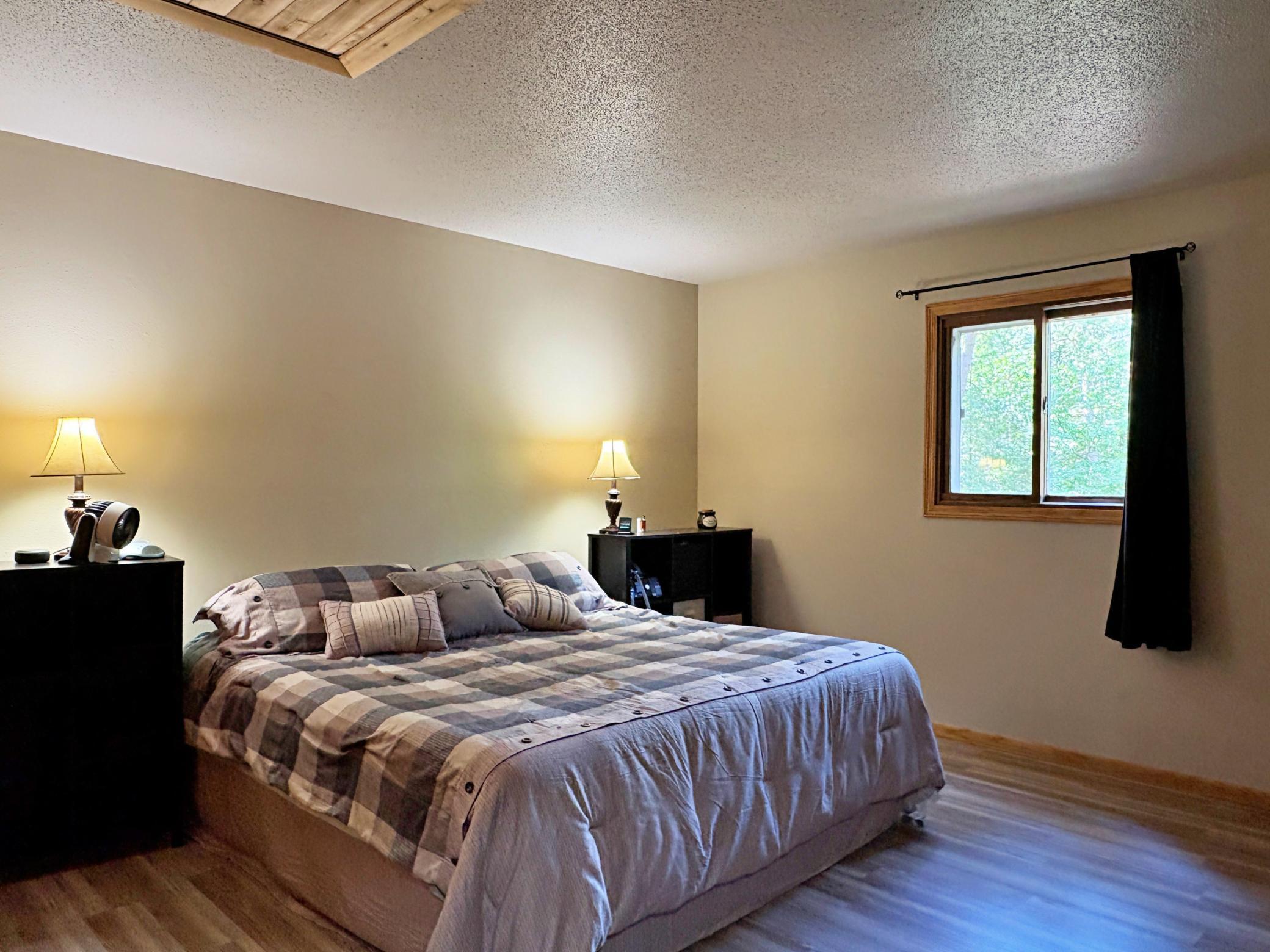 1977 single family home for sale at 16939 Dogwood Road in Park Rapids, MN — 4 bed, 2 bath (photo 11 of 34)