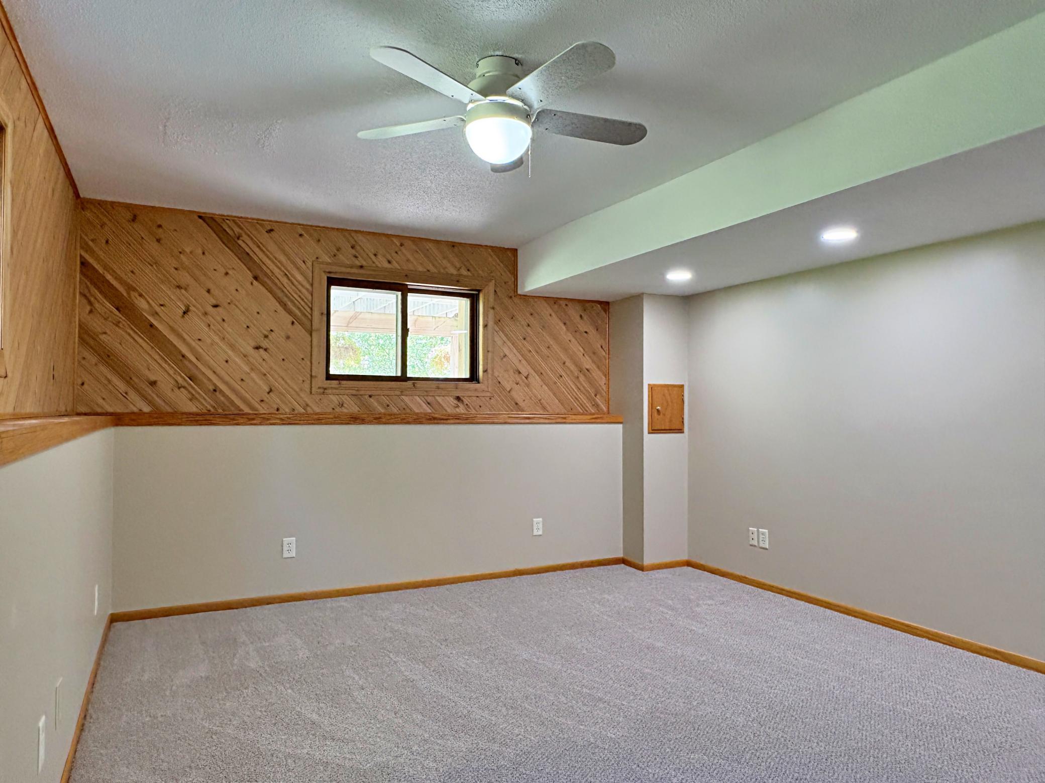 1977 single family home for sale at 16939 Dogwood Road in Park Rapids, MN — 4 bed, 2 bath (photo 16 of 34)