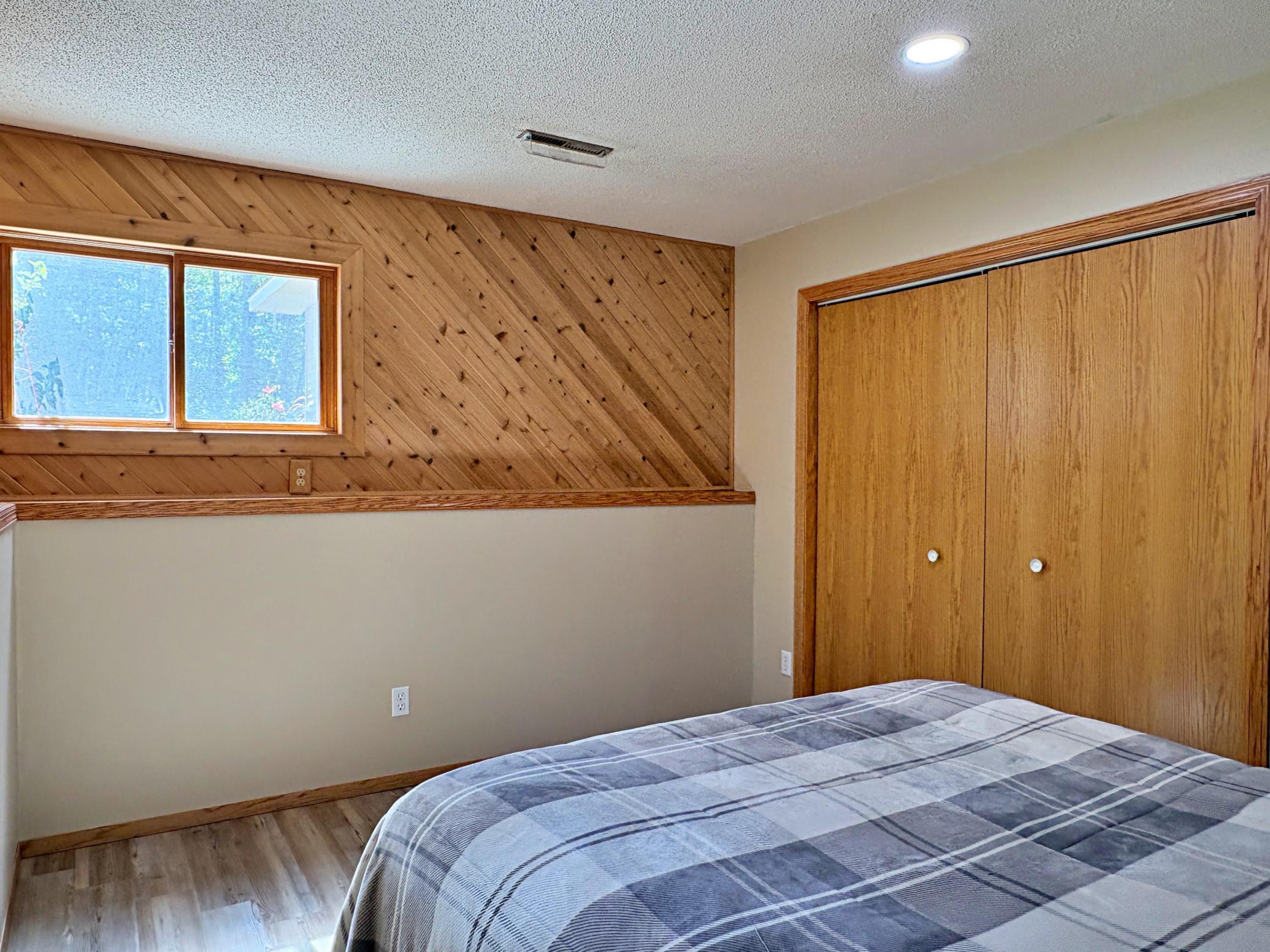 1977 single family home for sale at 16939 Dogwood Road in Park Rapids, MN — 4 bed, 2 bath (photo 21 of 34)