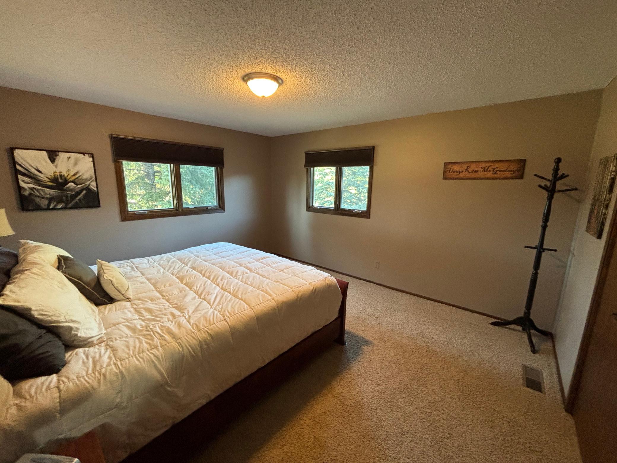 1977 single family home for sale at 14372 Riverbend Trail in Thief River Falls, MN — 4 bed, 2 bath (photo 23 of 44)