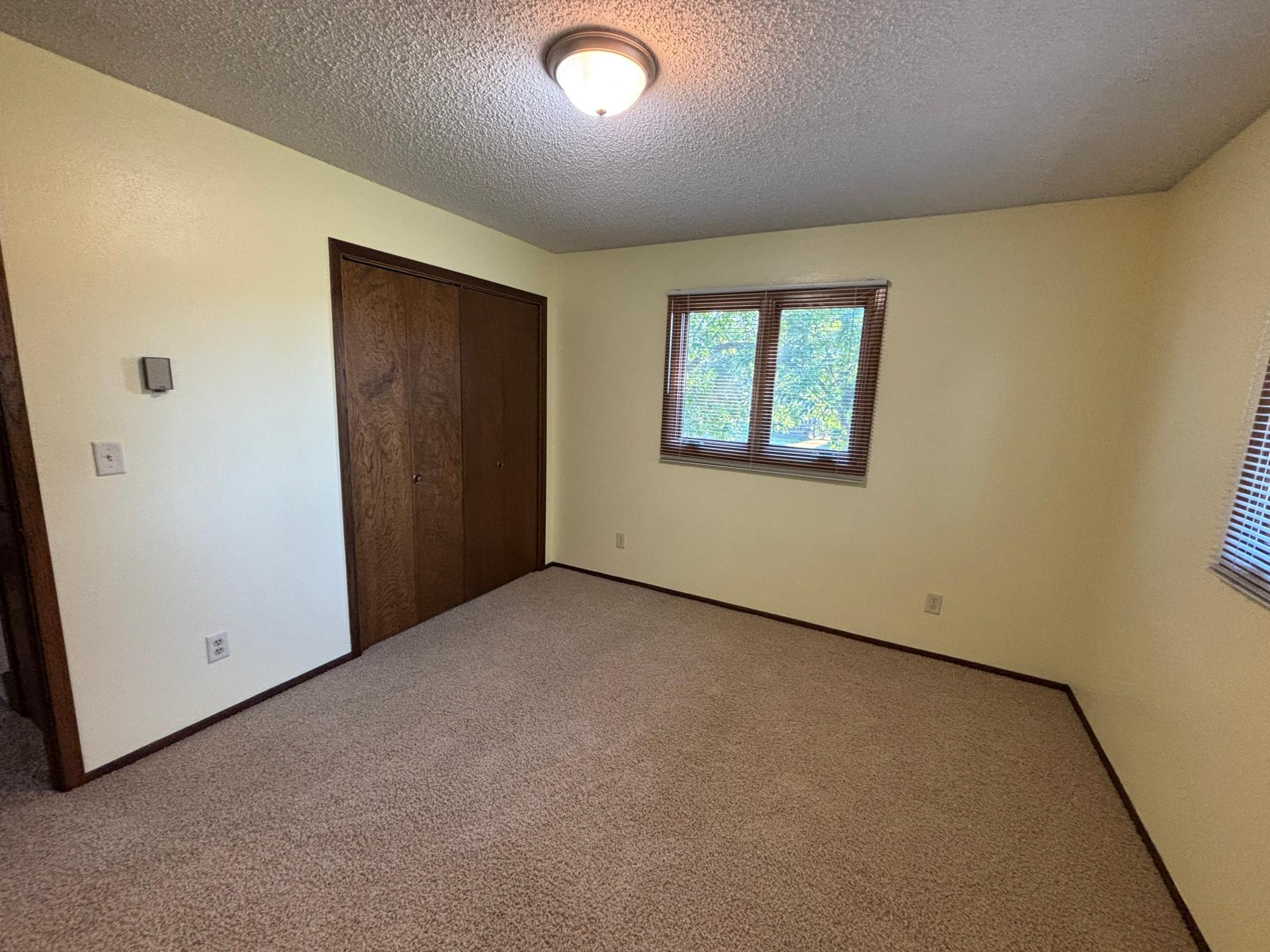 1977 single family home for sale at 14372 Riverbend Trail in Thief River Falls, MN — 4 bed, 2 bath (photo 28 of 44)