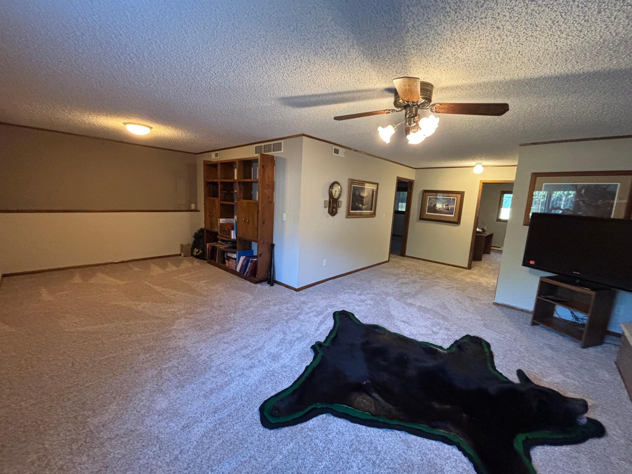 1977 single family home for sale at 14372 Riverbend Trail in Thief River Falls, MN — 4 bed, 2 bath (photo 32 of 44)