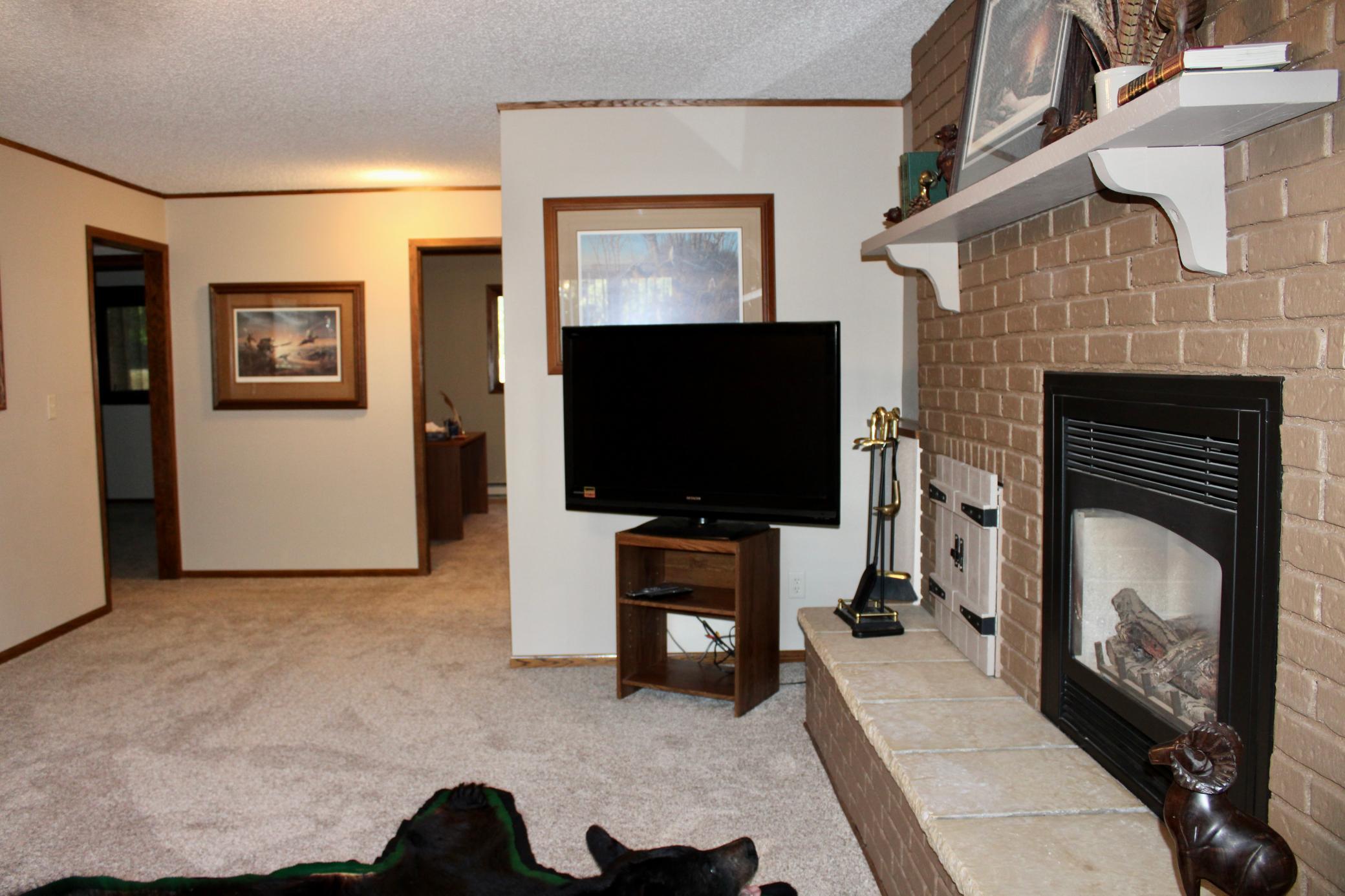 1977 single family home for sale at 14372 Riverbend Trail in Thief River Falls, MN — 4 bed, 2 bath (photo 35 of 44)