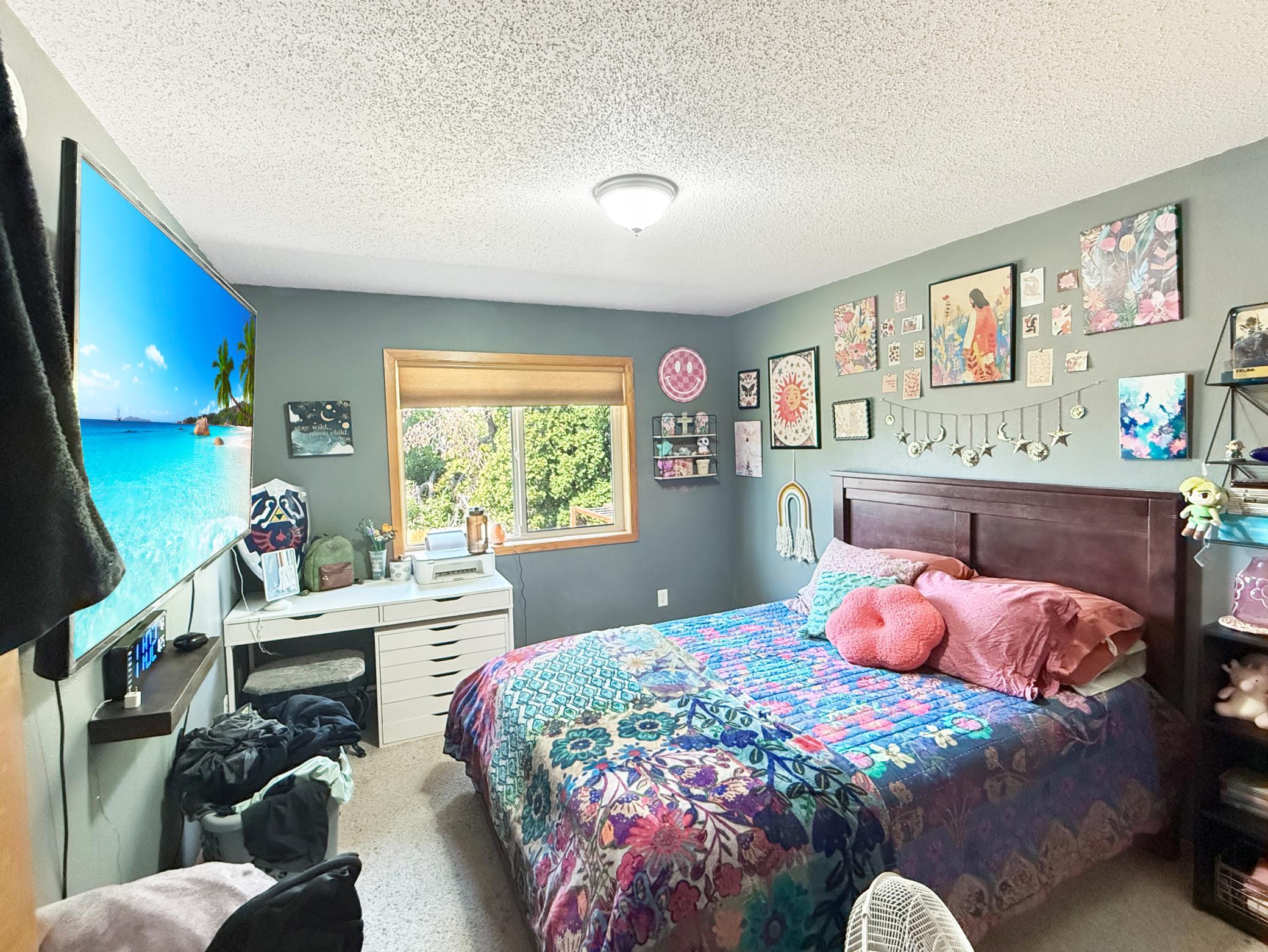 2005 single family home for sale at 105 Walborg Avenue NE in Bemidji, MN — 4 bed, 2 bath (photo 11 of 18)
