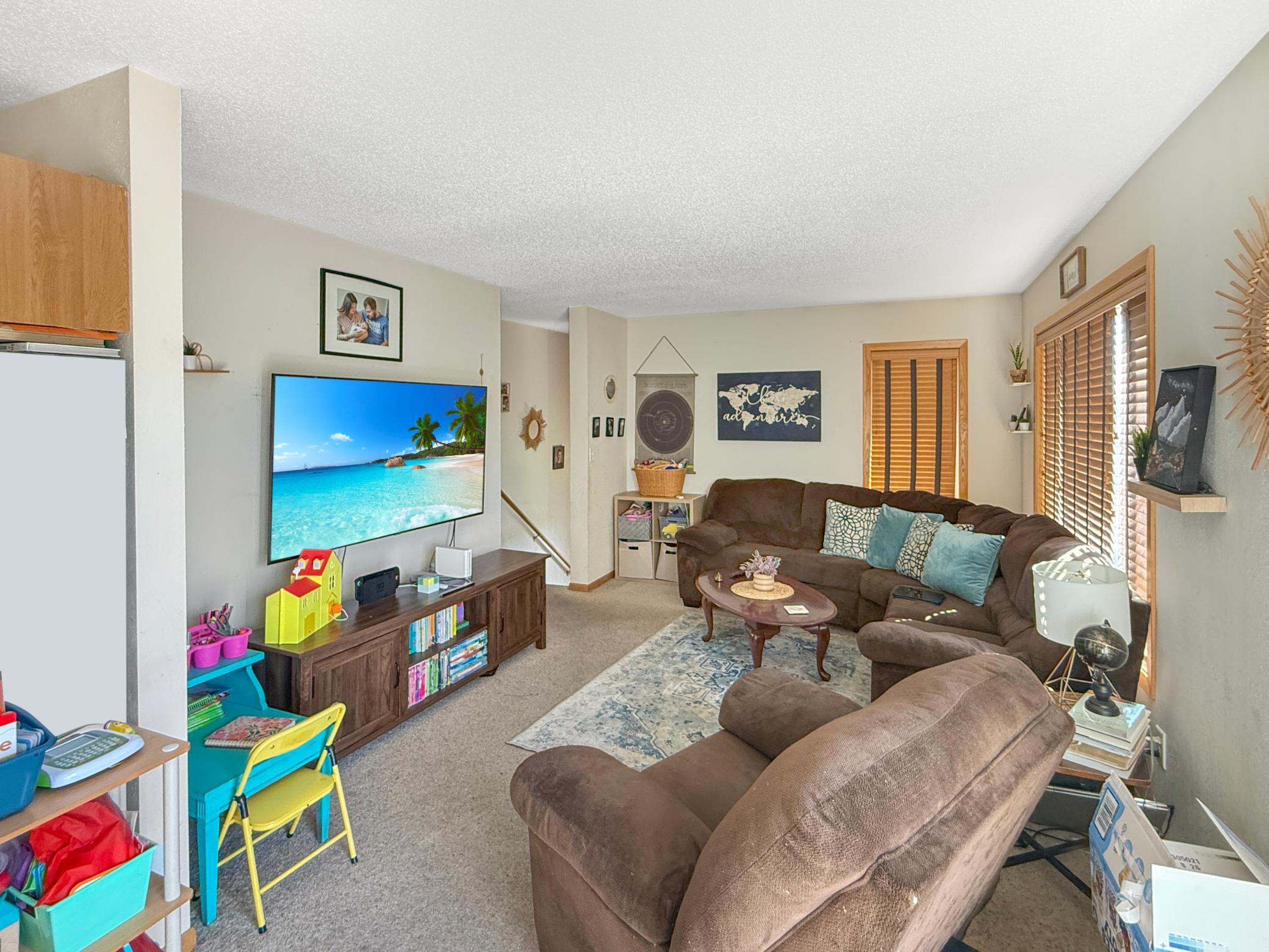2005 single family home for sale at 105 Walborg Avenue NE in Bemidji, MN — 4 bed, 2 bath (photo 8 of 18)