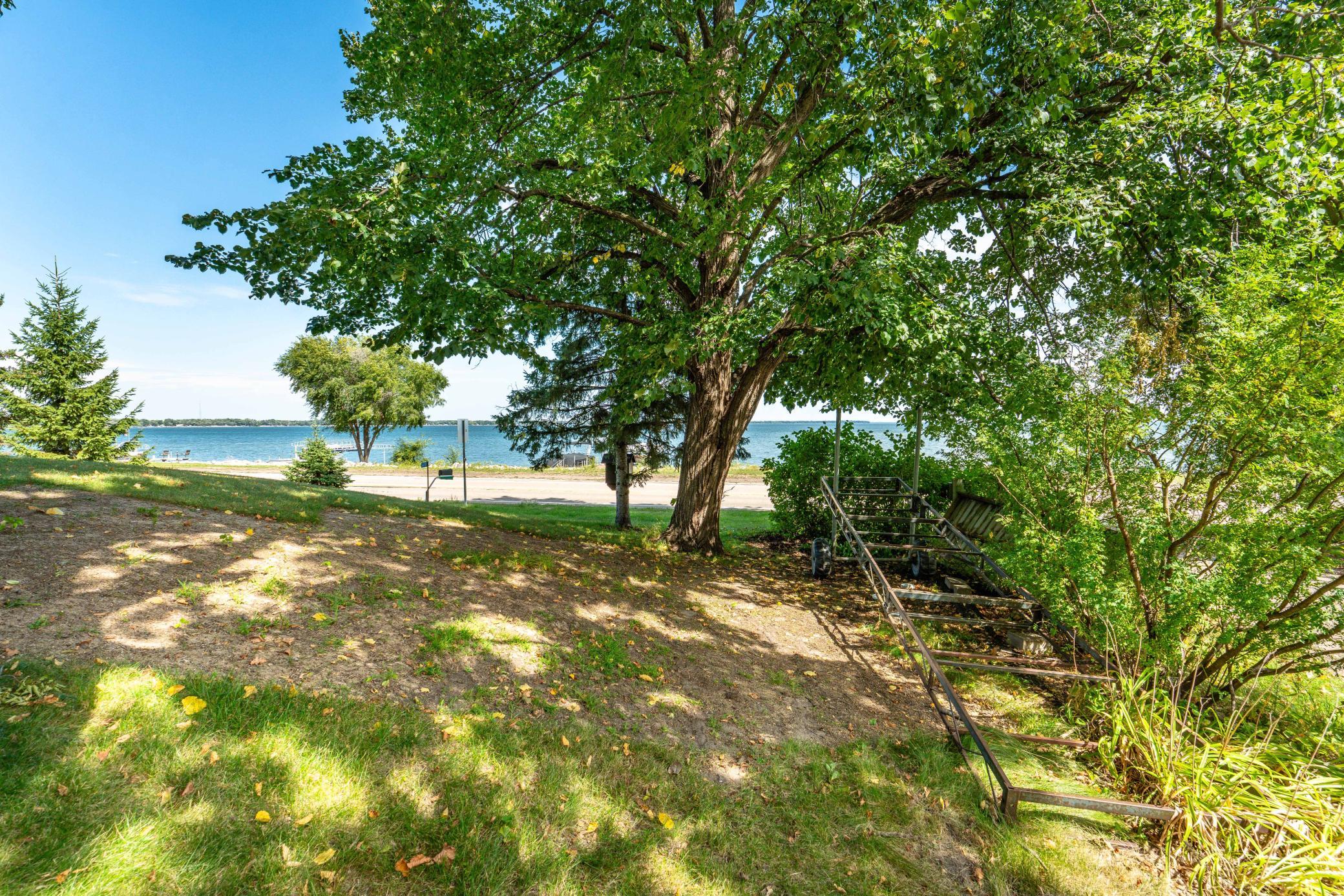 1962 single family home for sale at 36045 Timber Hills Trail in Battle Lake, MN — 3 bed, 1 bath (photo 18 of 52)