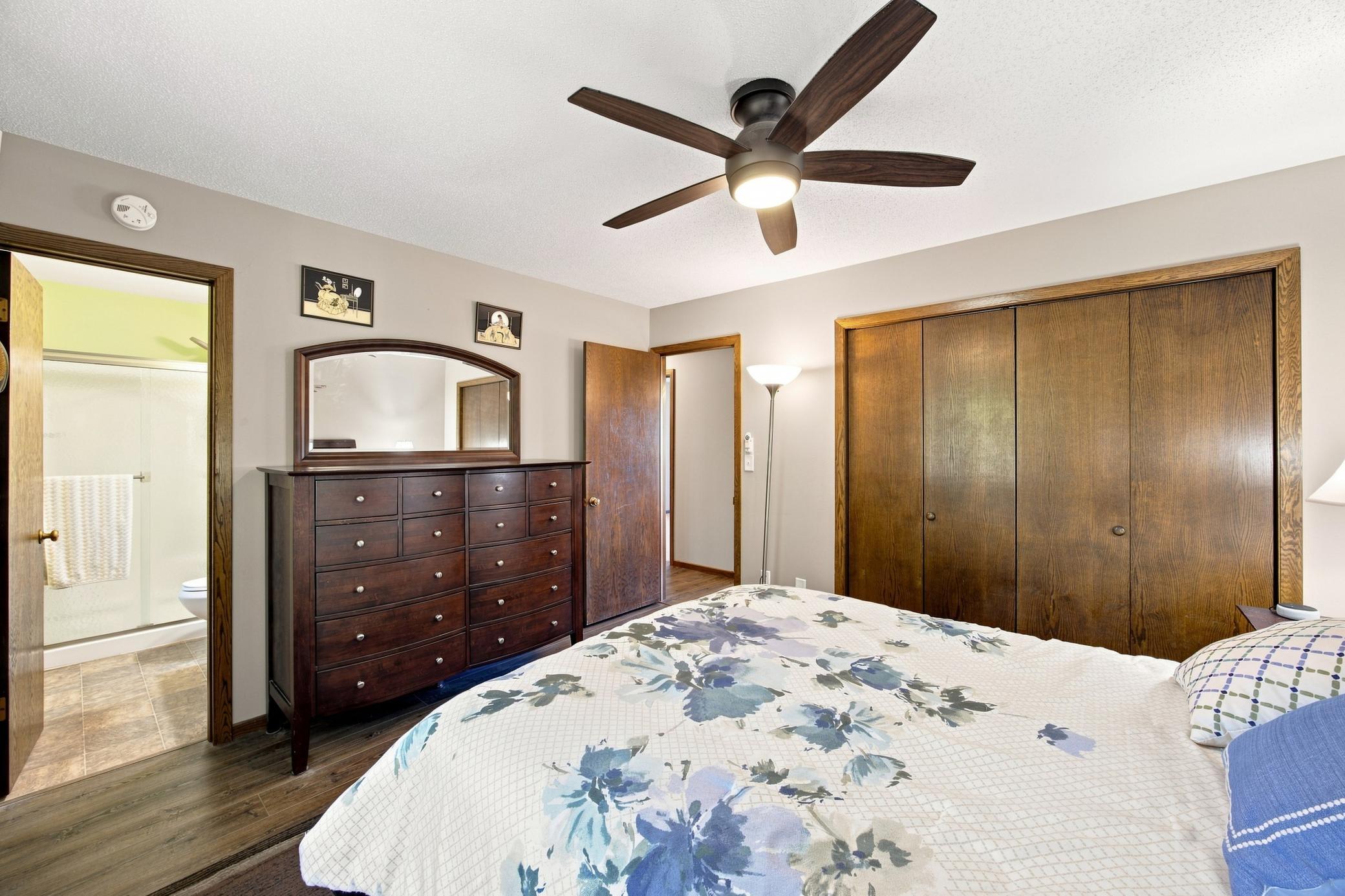 1974 single family home for sale at 3657 River Drive S in Fargo, ND — 4 bed, 3 bath (photo 17 of 50)
