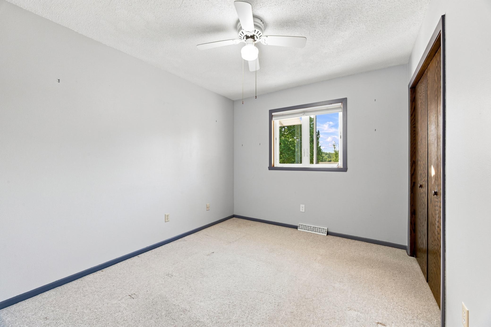 1974 single family home for sale at 3657 River Drive S in Fargo, ND — 4 bed, 3 bath (photo 19 of 50)