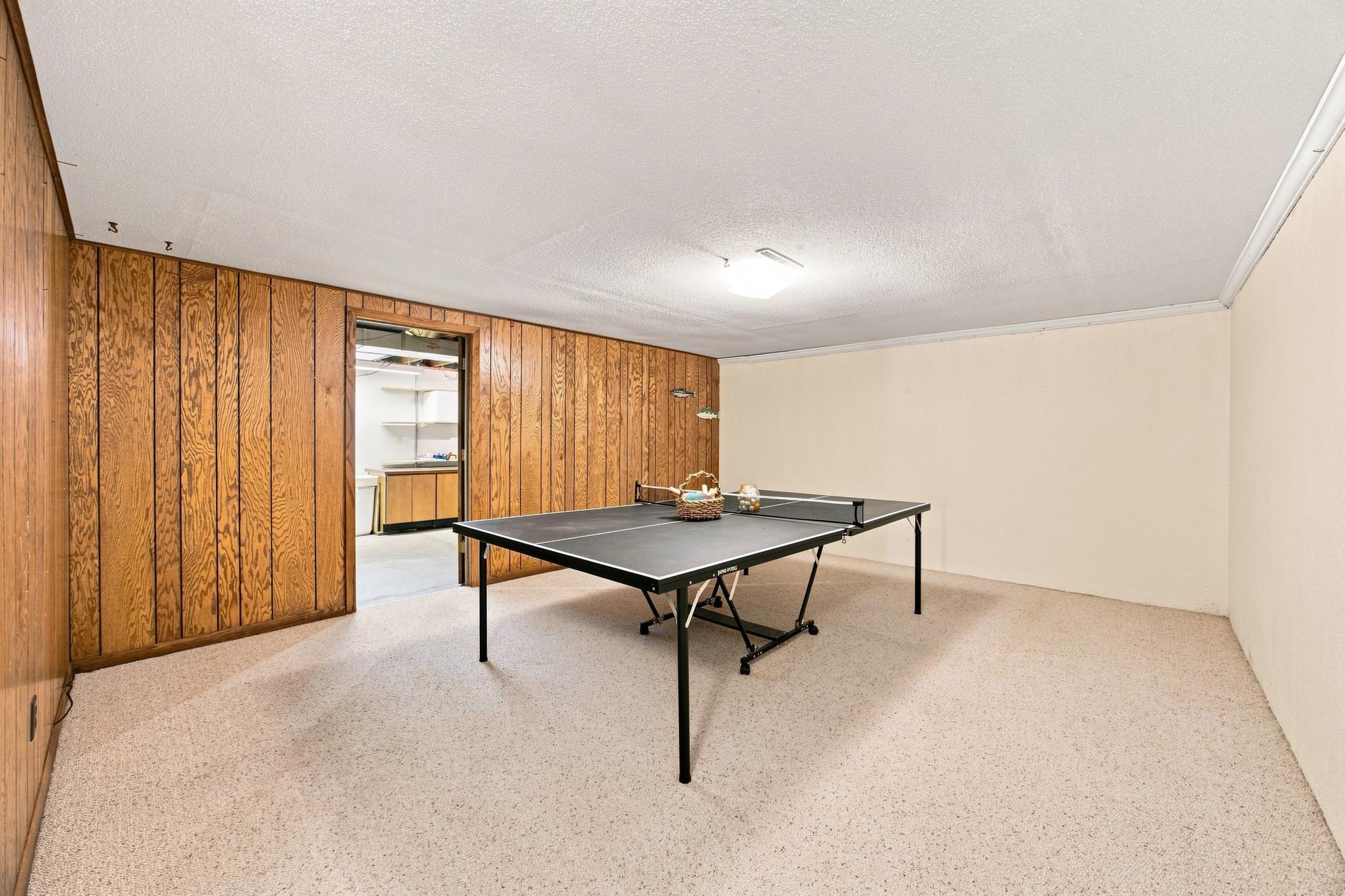 1974 single family home for sale at 3657 River Drive S in Fargo, ND — 4 bed, 3 bath (photo 28 of 50)