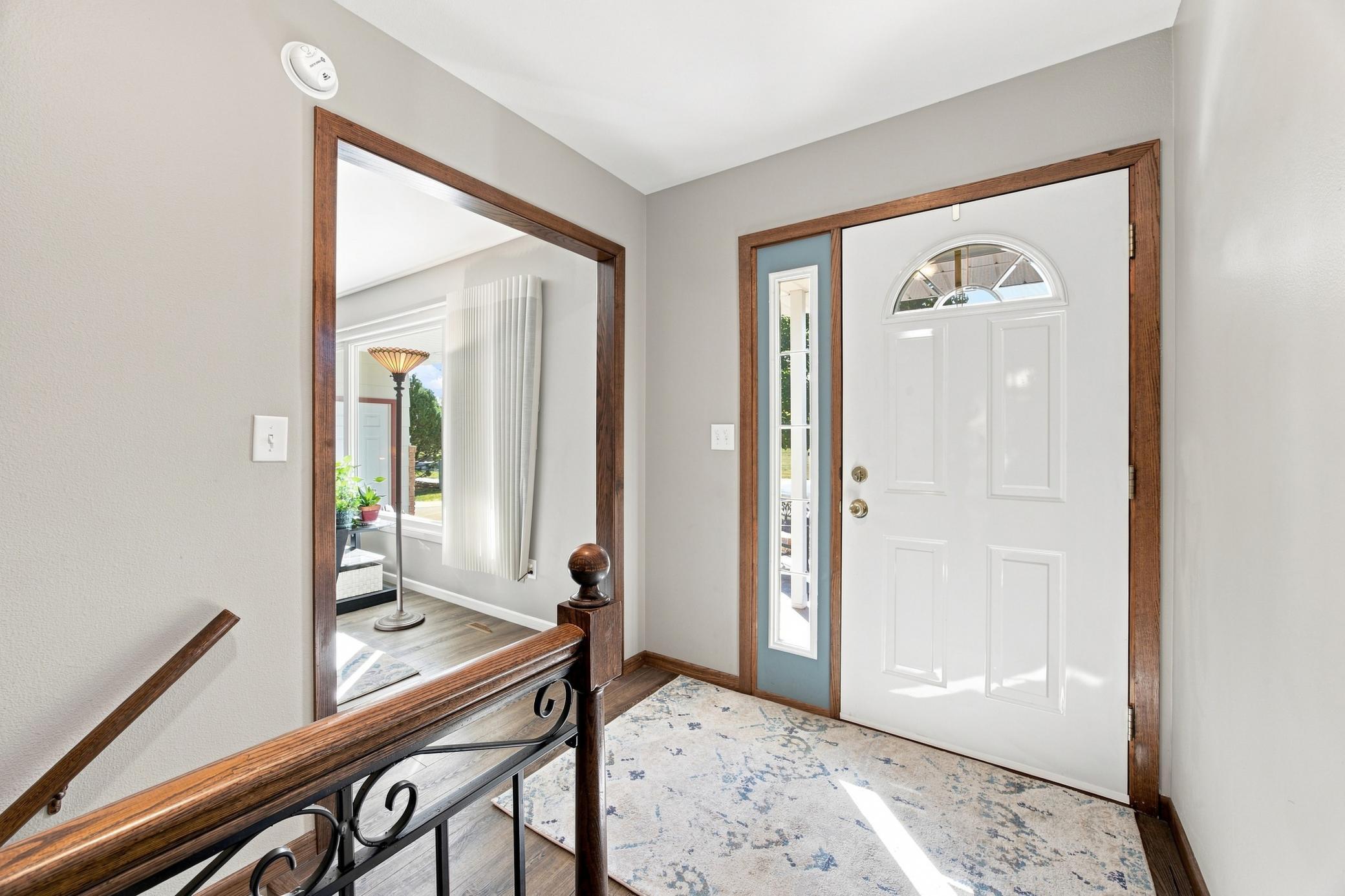 1974 single family home for sale at 3657 River Drive S in Fargo, ND — 4 bed, 3 bath (photo 4 of 50)