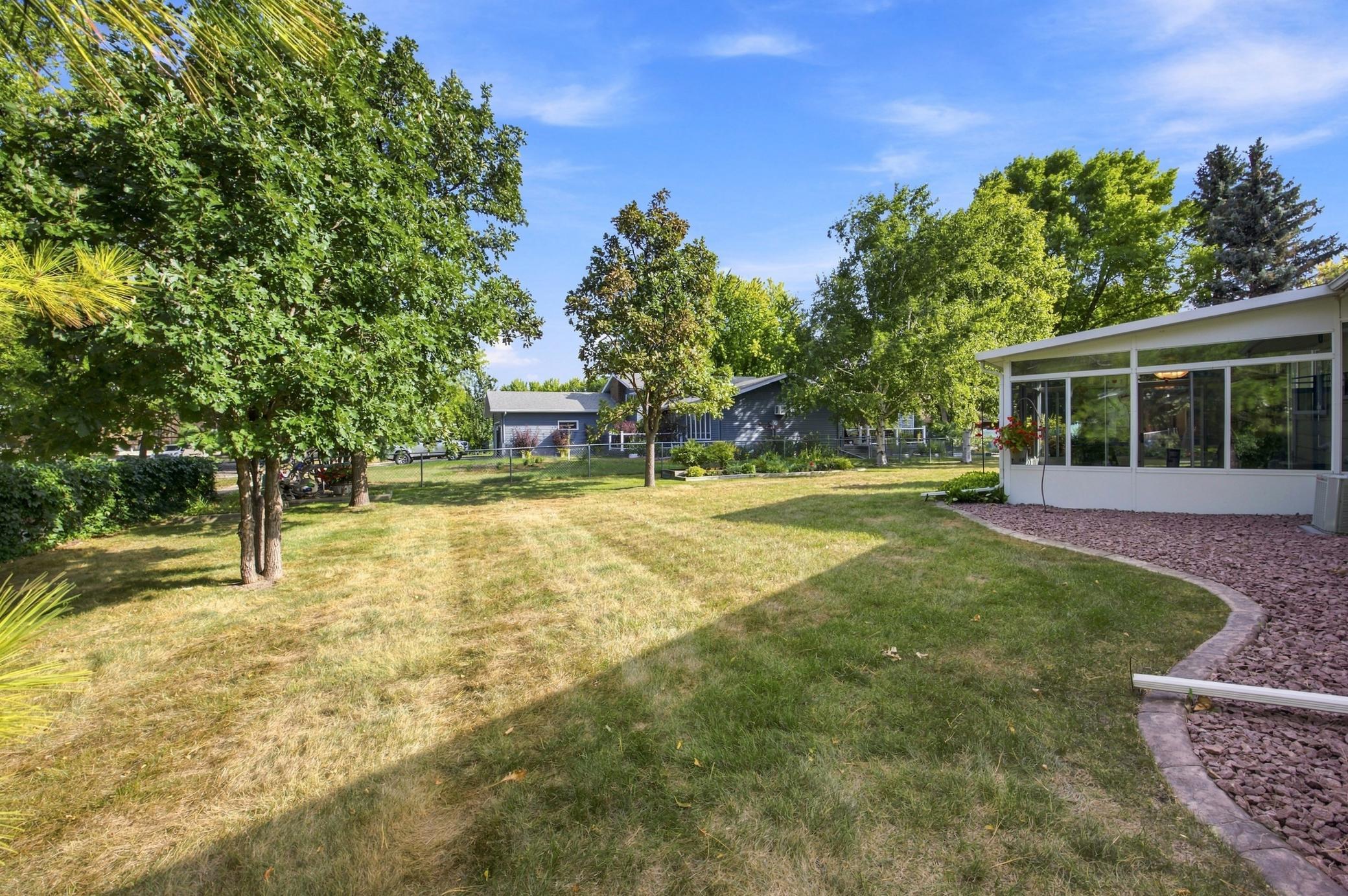 1974 single family home for sale at 3657 River Drive S in Fargo, ND — 4 bed, 3 bath (photo 37 of 50)