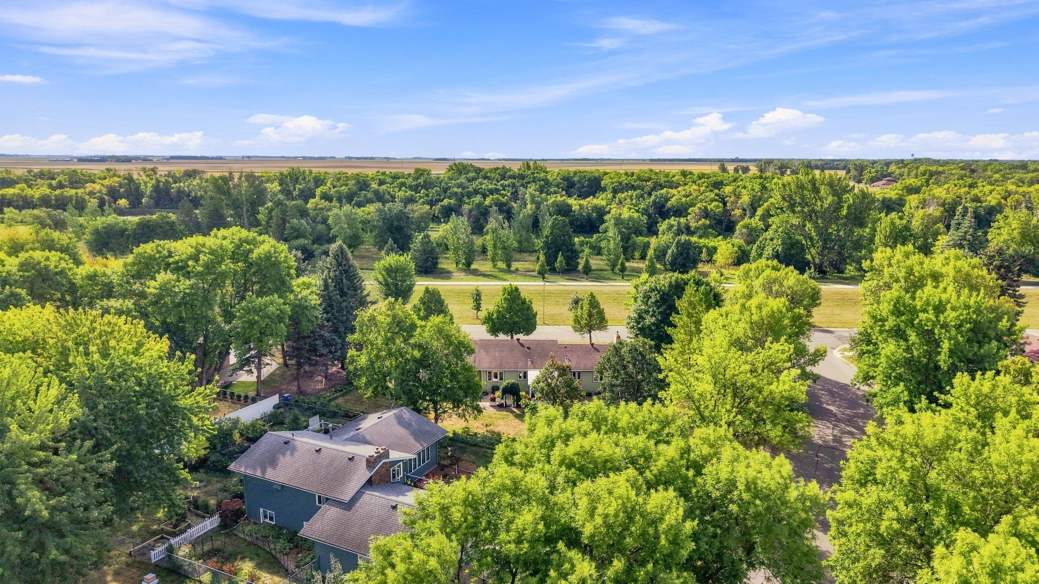 1974 single family home for sale at 3657 River Drive S in Fargo, ND — 4 bed, 3 bath (photo 47 of 50)