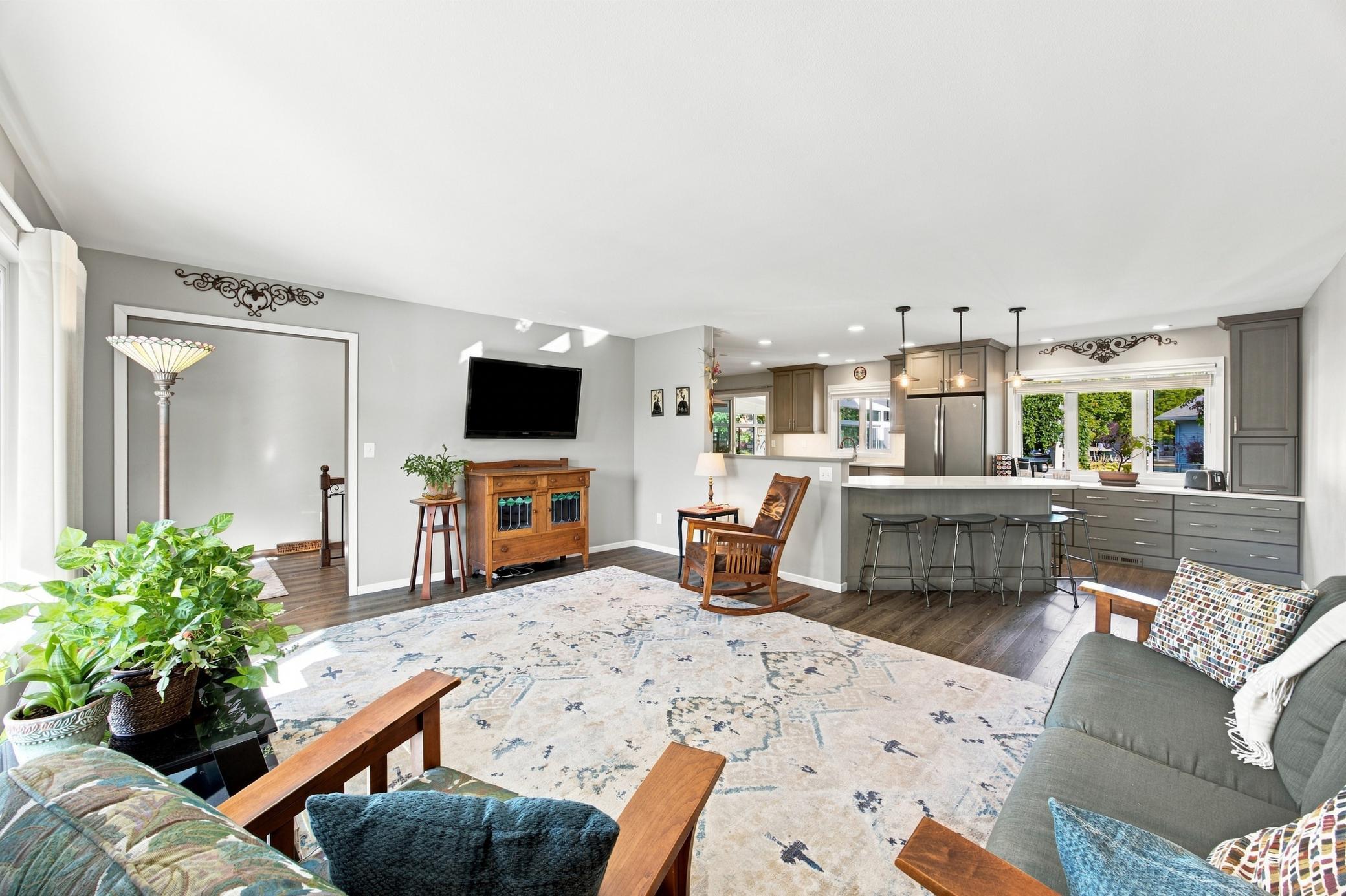 1974 single family home for sale at 3657 River Drive S in Fargo, ND — 4 bed, 3 bath (photo 7 of 50)