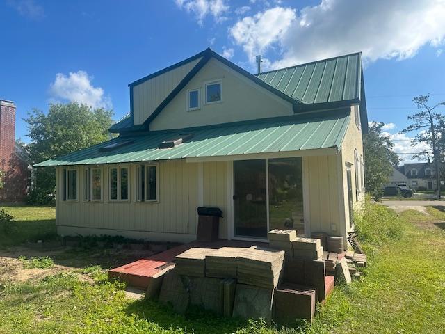1915 single family home for sale at 2311 Birchmont Drive NE in Bemidji, MN — 3 bed, 1 bath (photo 20 of 23)