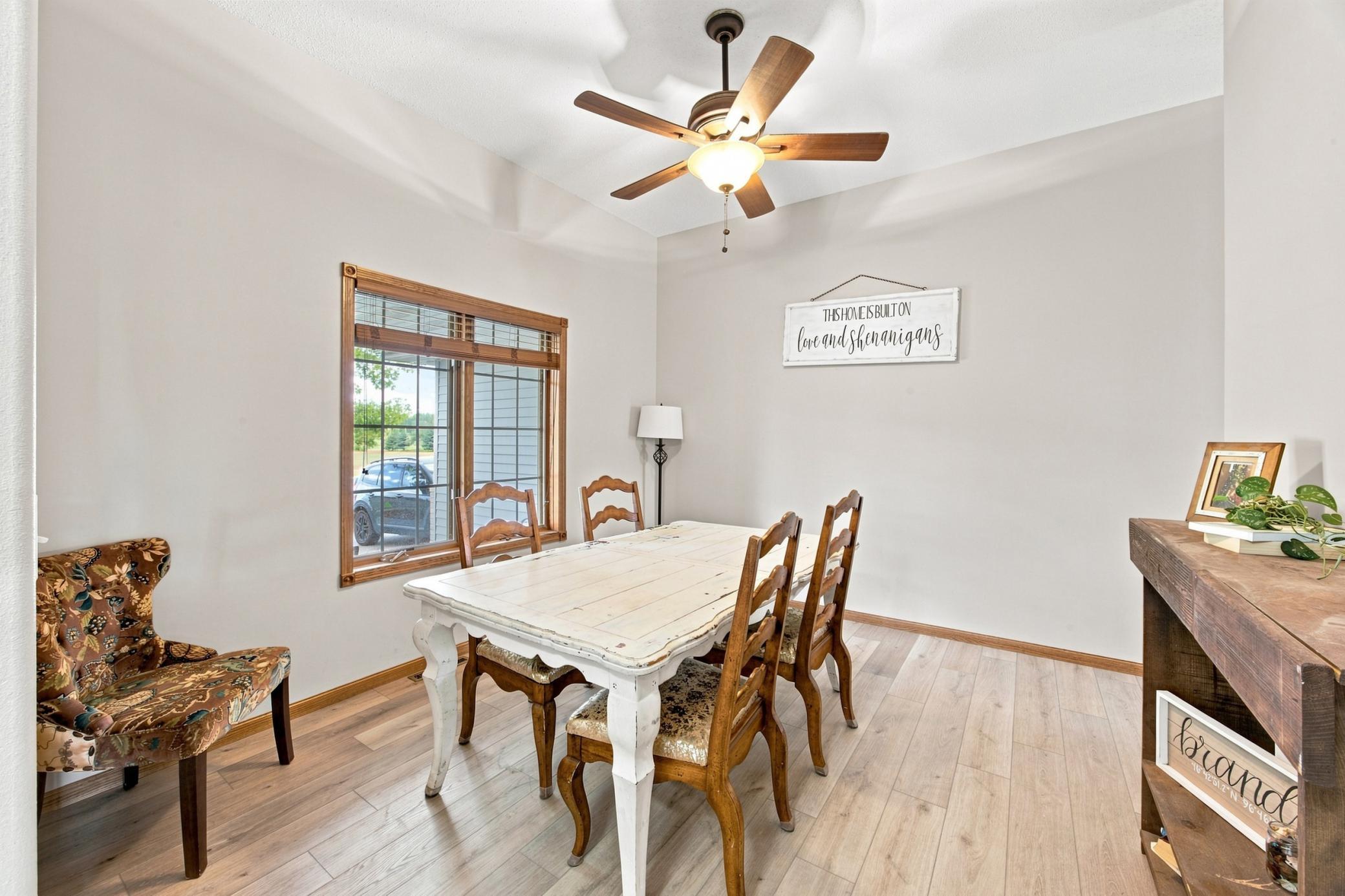 2006 single family home for sale at 3848 16th Street S in Moorhead, MN — 5 bed, 3 bath (photo 18 of 45)