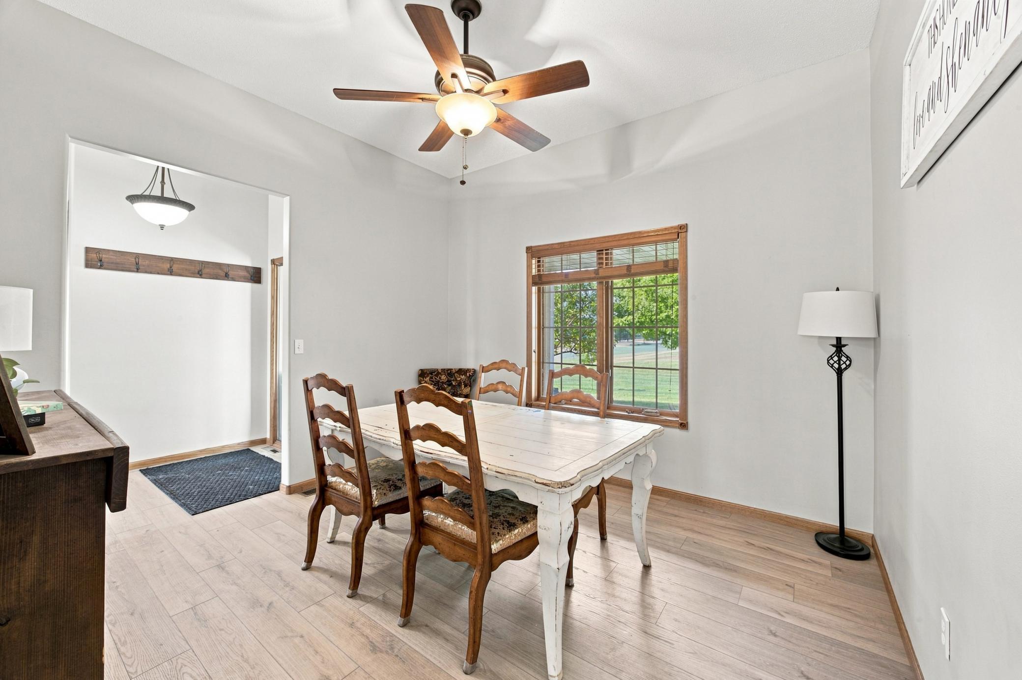 2006 single family home for sale at 3848 16th Street S in Moorhead, MN — 5 bed, 3 bath (photo 19 of 45)
