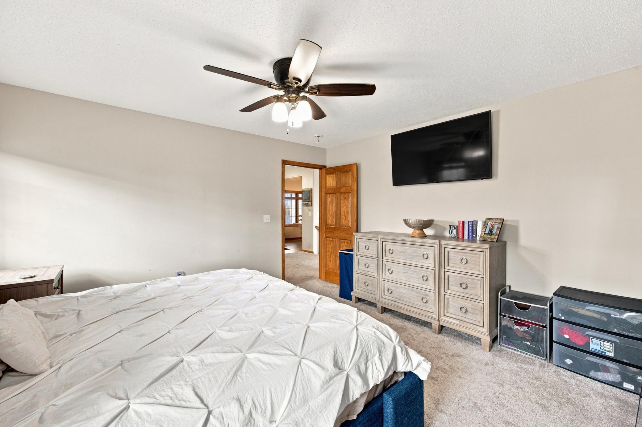 2006 single family home for sale at 3848 16th Street S in Moorhead, MN — 5 bed, 3 bath (photo 23 of 45)