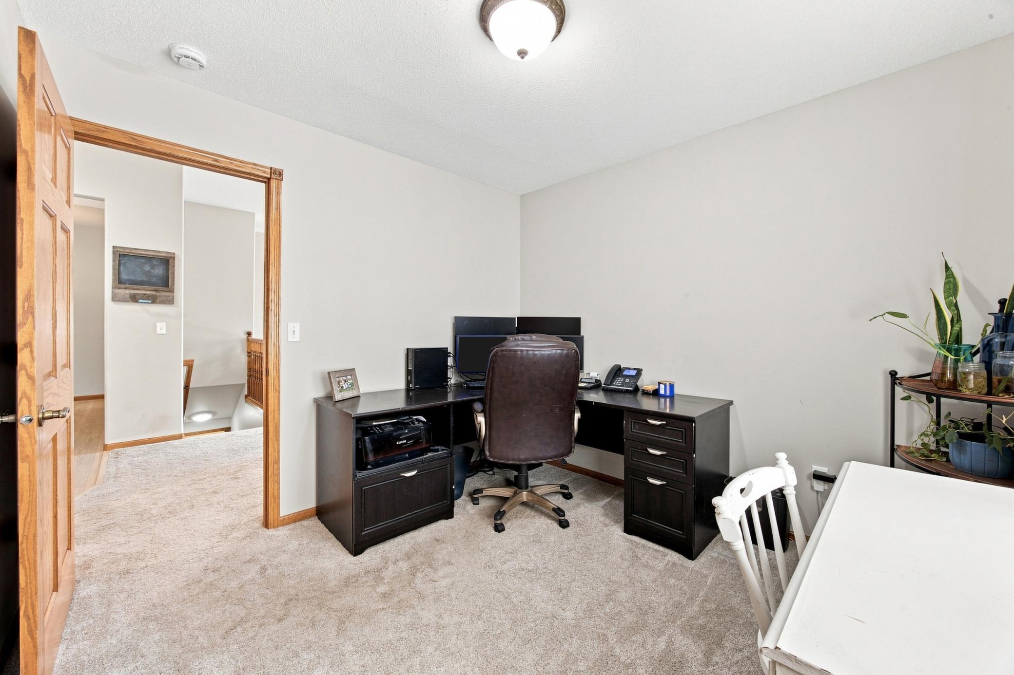 2006 single family home for sale at 3848 16th Street S in Moorhead, MN — 5 bed, 3 bath (photo 28 of 45)