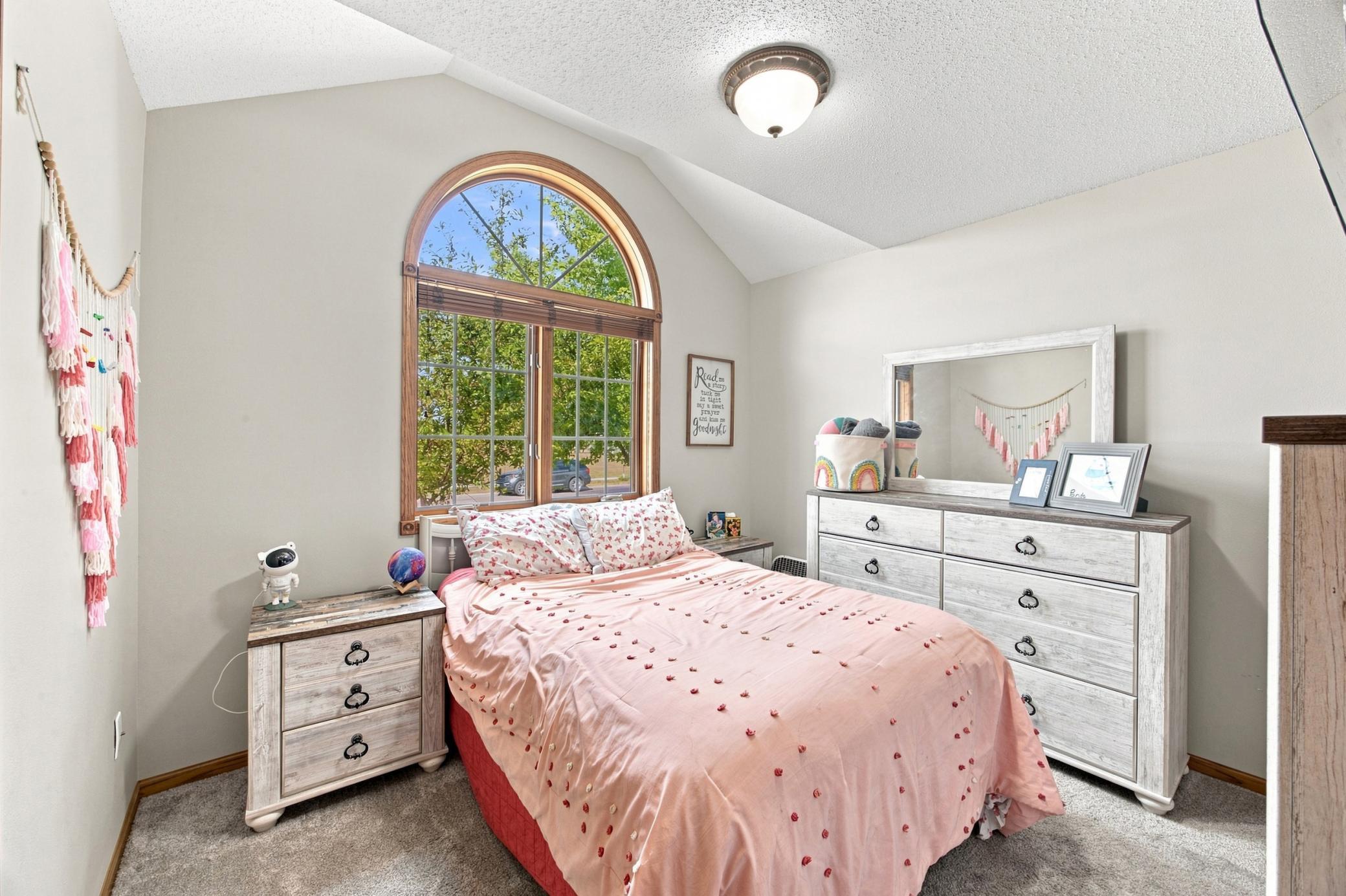 2006 single family home for sale at 3848 16th Street S in Moorhead, MN — 5 bed, 3 bath (photo 30 of 45)