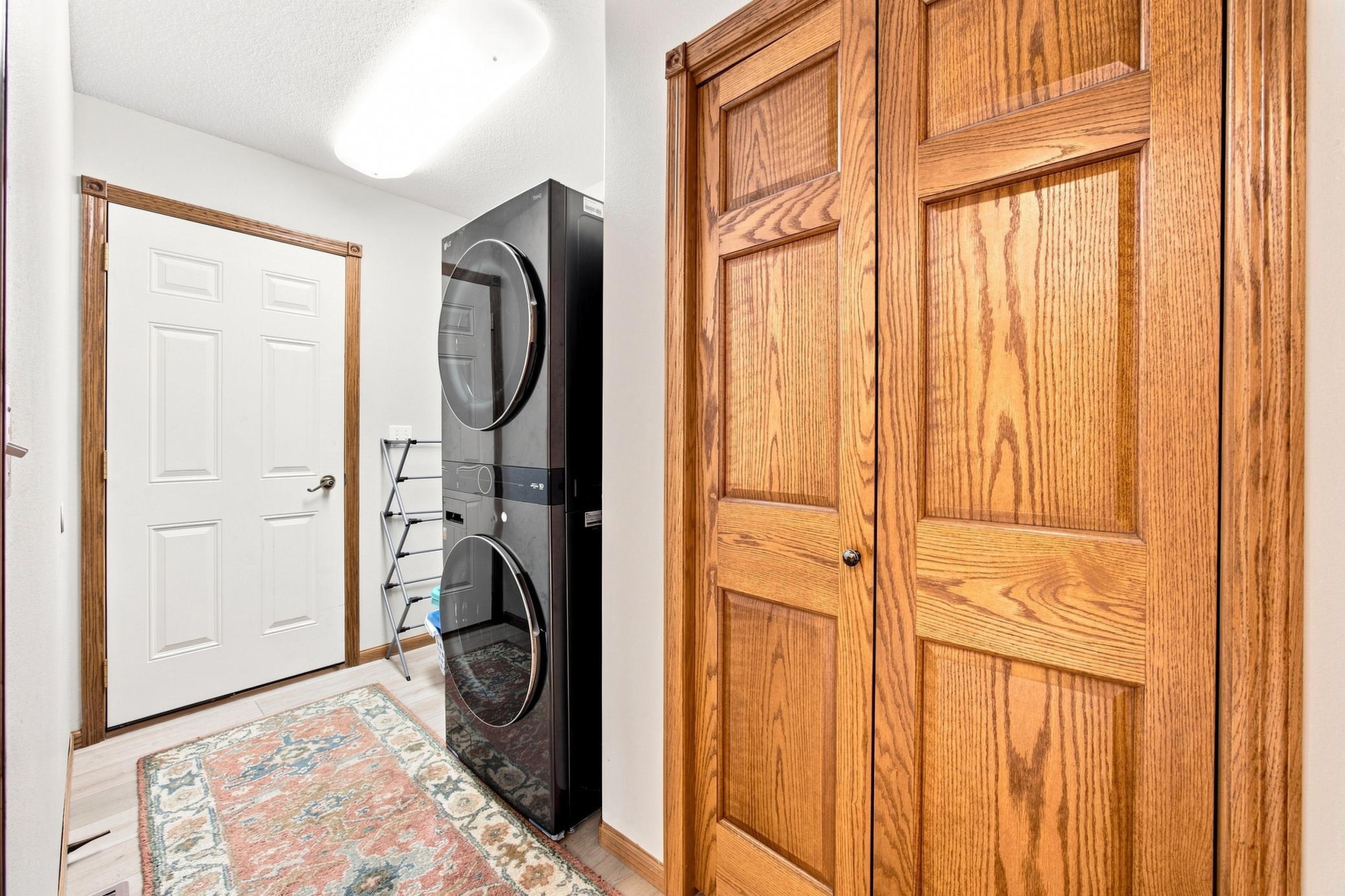 2006 single family home for sale at 3848 16th Street S in Moorhead, MN — 5 bed, 3 bath (photo 32 of 45)