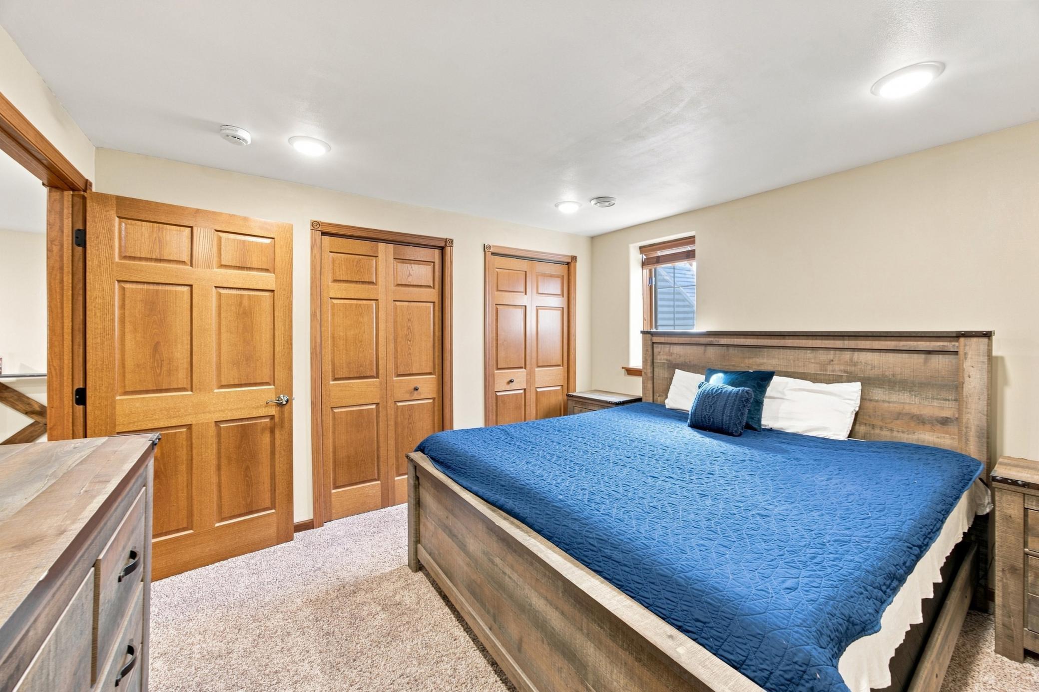 2006 single family home for sale at 3848 16th Street S in Moorhead, MN — 5 bed, 3 bath (photo 37 of 45)