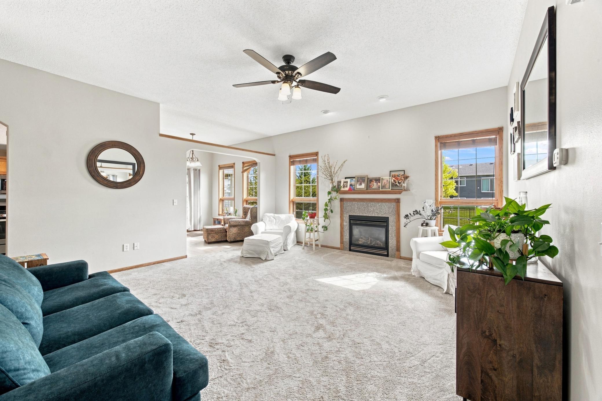 2006 single family home for sale at 3848 16th Street S in Moorhead, MN — 5 bed, 3 bath (photo 9 of 45)