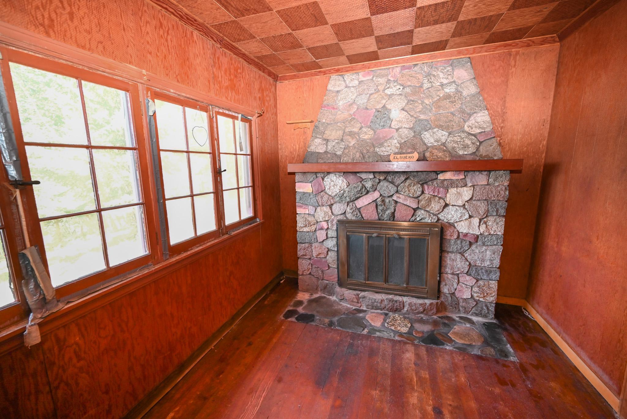 1932 single family home for sale at 1489 Gateway Drive NW in Backus, MN — 2 bed, 1 bath (photo 18 of 40)