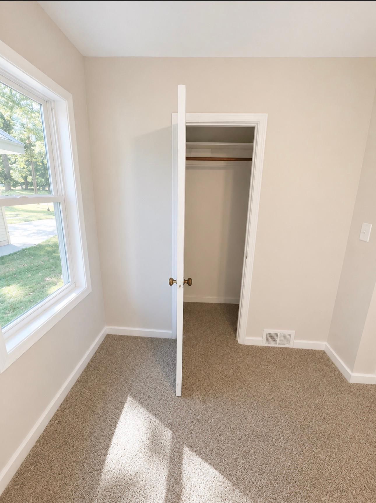 1944 single family home for sale at 206 8th Street SE in Long Prairie, MN — 3 bed, 1 bath (photo 6 of 13)
