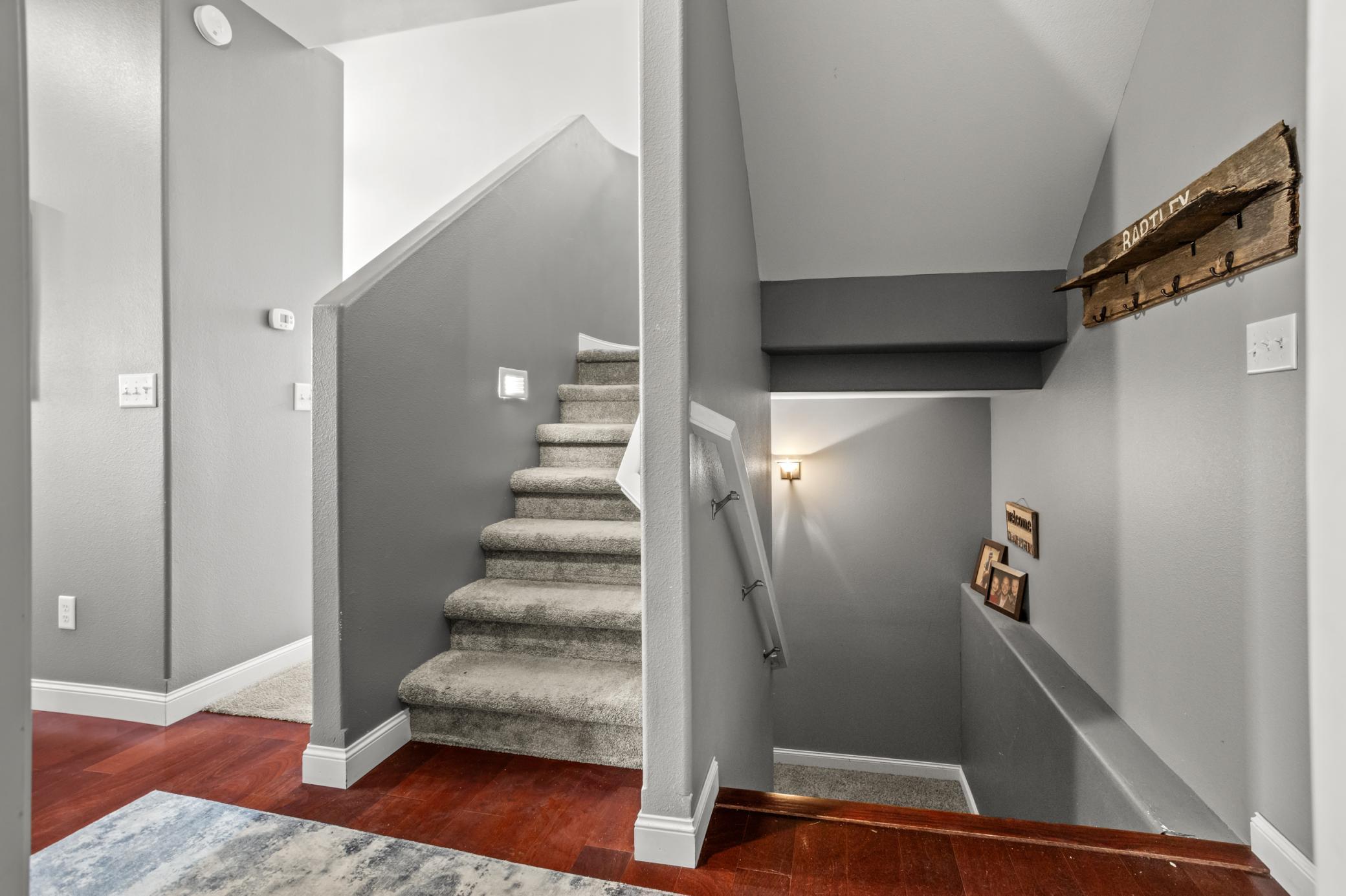 2006 twin home for sale at 4379 47th Avenue S in Fargo, ND — 4 bed, 3 bath (photo 4 of 45)