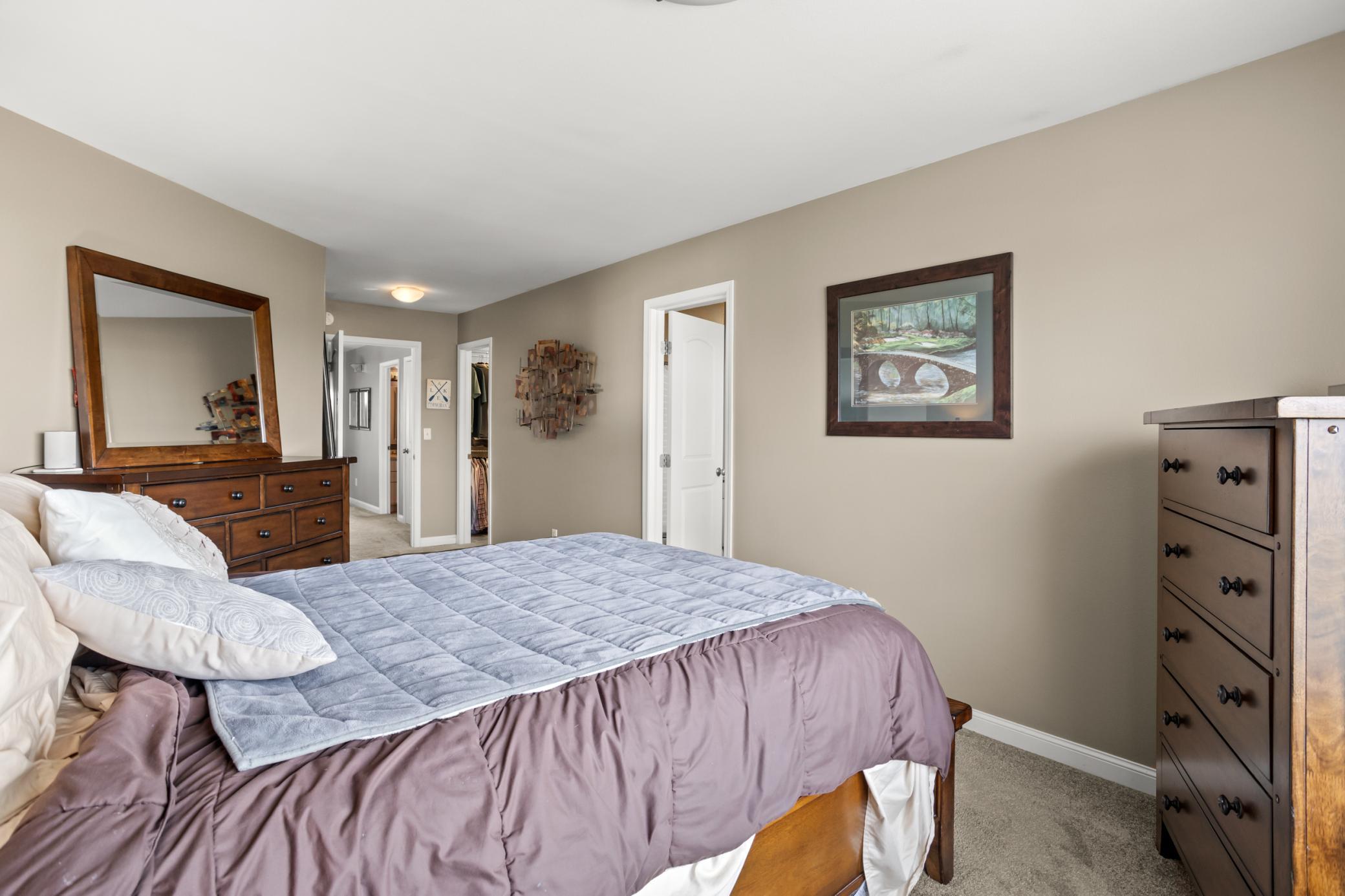 2006 twin home for sale at 4379 47th Avenue S in Fargo, ND — 4 bed, 3 bath (photo 31 of 45)