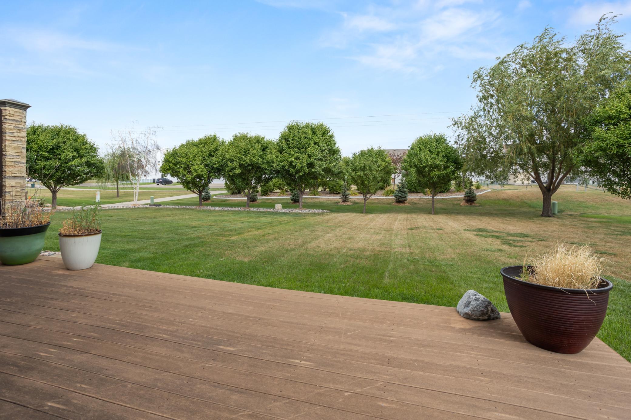 2006 twin home for sale at 4379 47th Avenue S in Fargo, ND — 4 bed, 3 bath (photo 40 of 45)