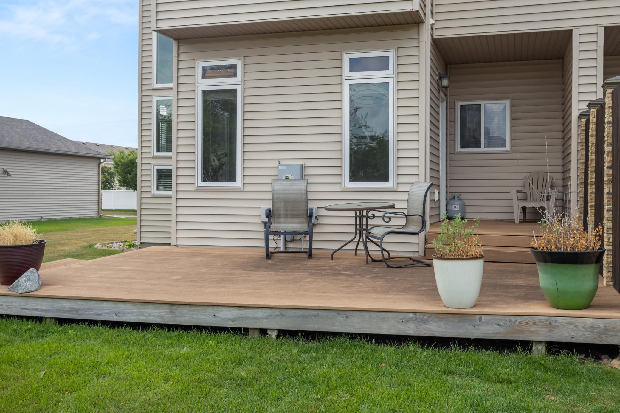 2006 twin home for sale at 4379 47th Avenue S in Fargo, ND — 4 bed, 3 bath (photo 41 of 45)