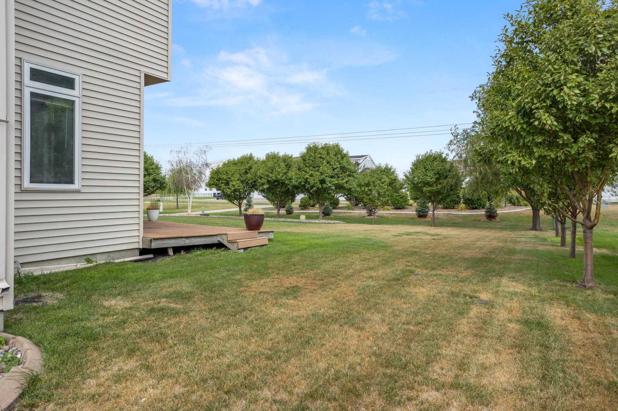 2006 twin home for sale at 4379 47th Avenue S in Fargo, ND — 4 bed, 3 bath (photo 43 of 45)
