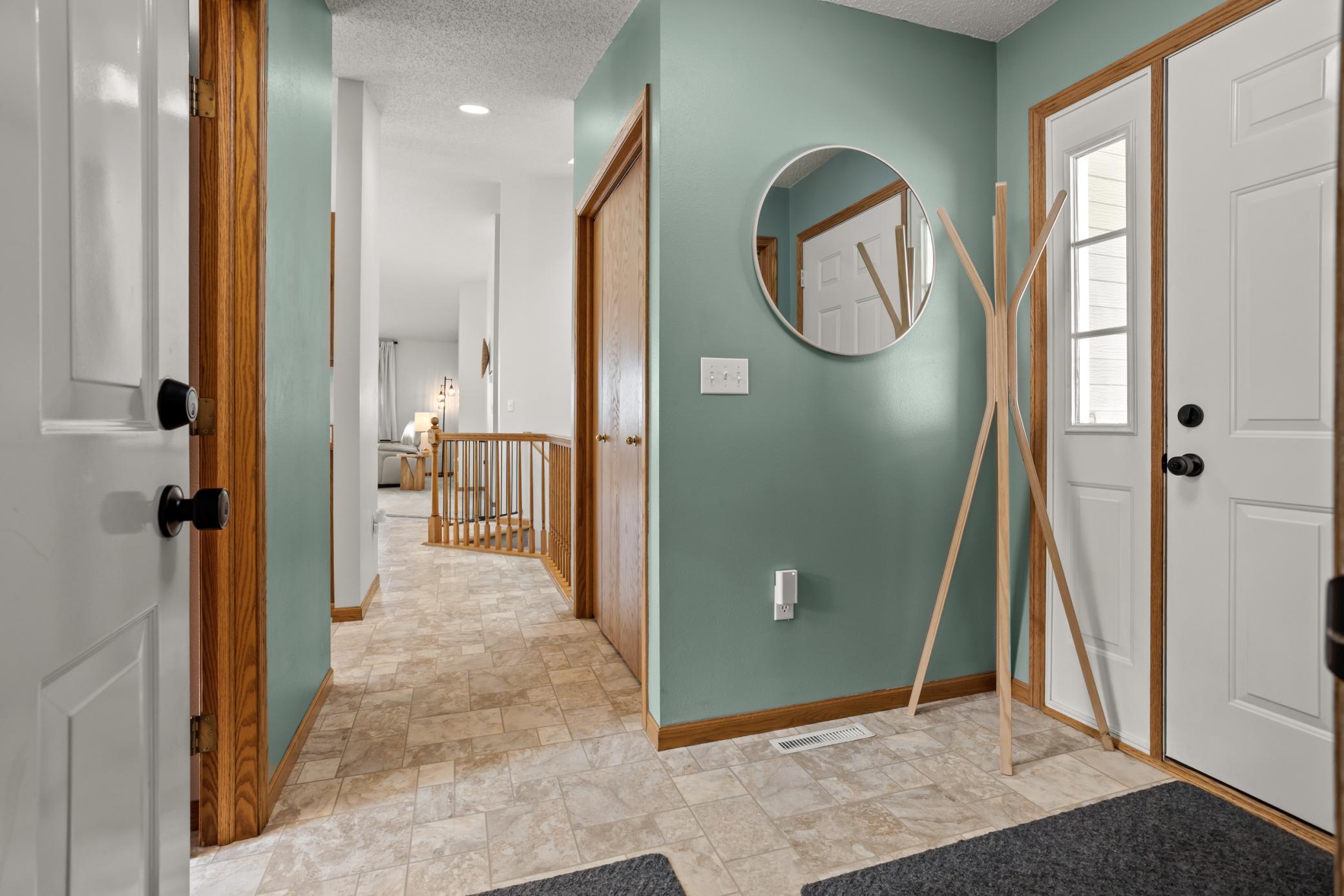 1994 townhouse for sale at 3303 30th Avenue S in Fargo, ND — 4 bed, 3 bath (photo 24 of 42)