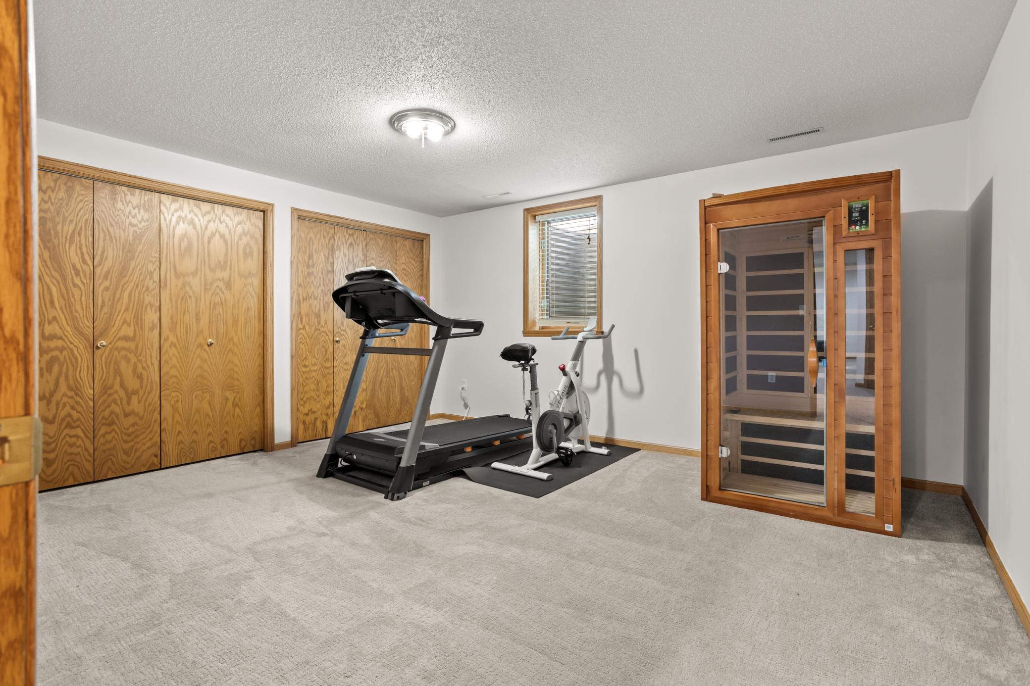 1994 townhouse for sale at 3303 30th Avenue S in Fargo, ND — 4 bed, 3 bath (photo 30 of 42)