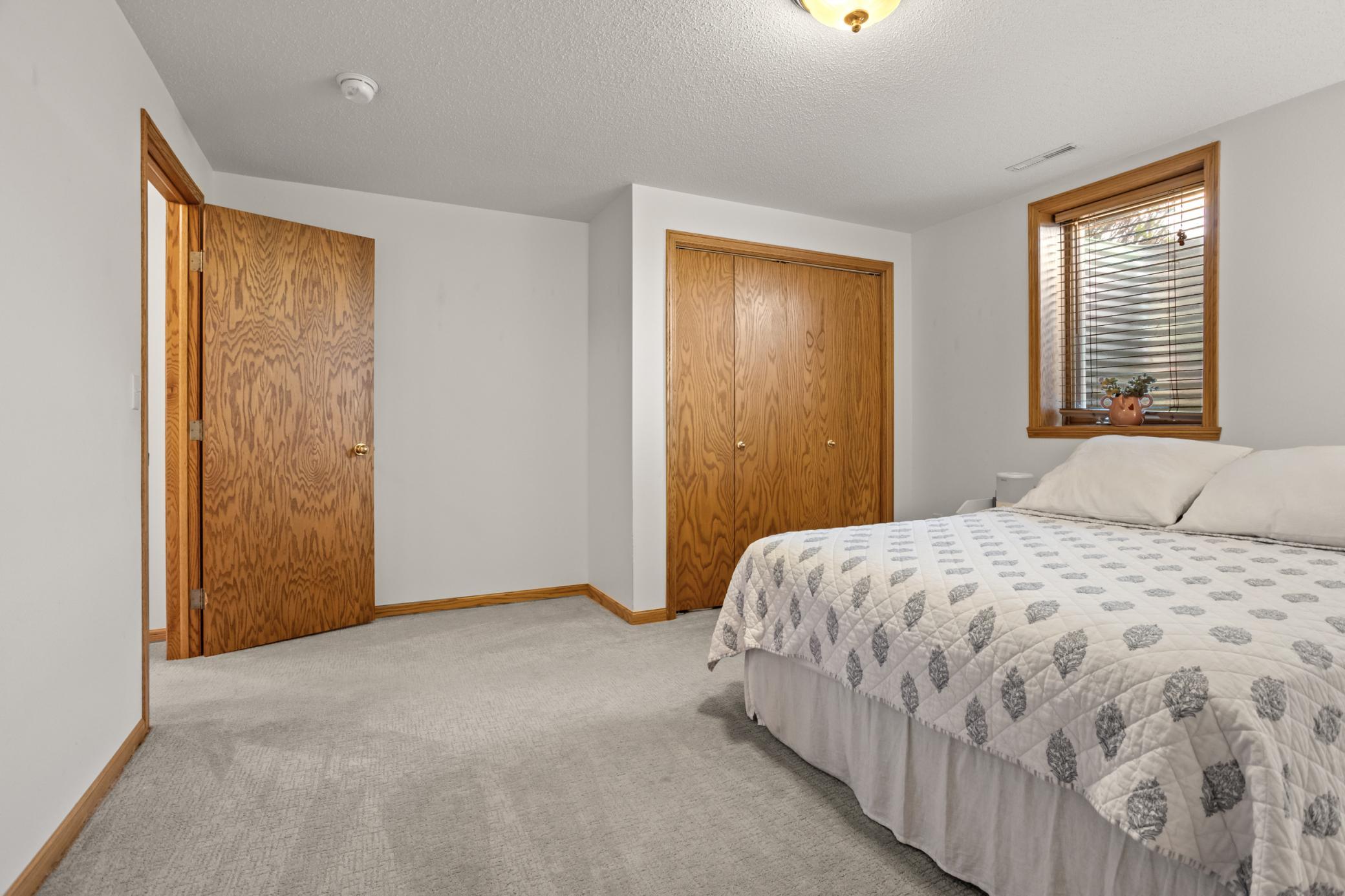 1994 townhouse for sale at 3303 30th Avenue S in Fargo, ND — 4 bed, 3 bath (photo 33 of 42)