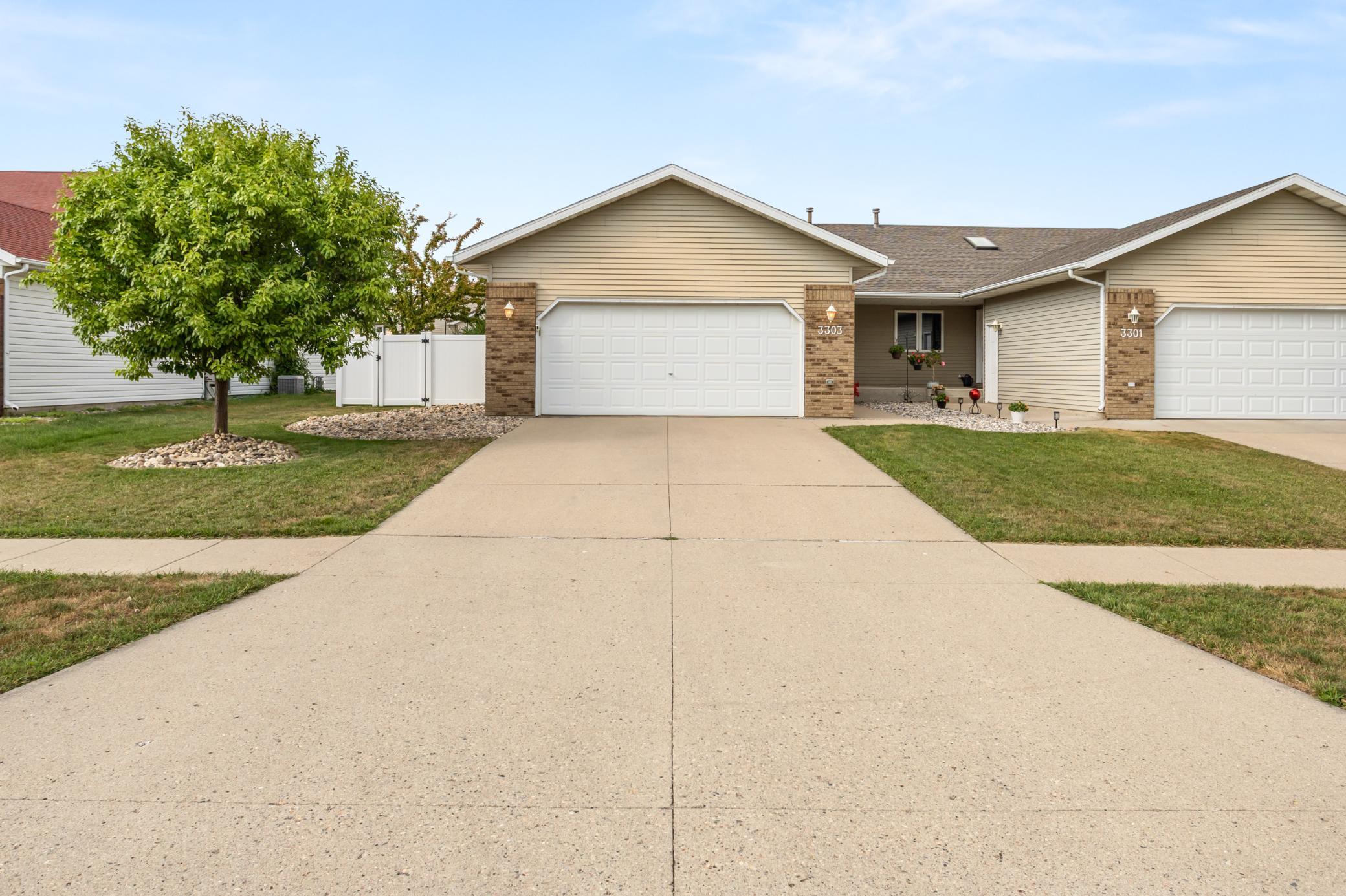 1994 townhouse for sale at 3303 30th Avenue S in Fargo, ND — 4 bed, 3 bath (photo 42 of 42)