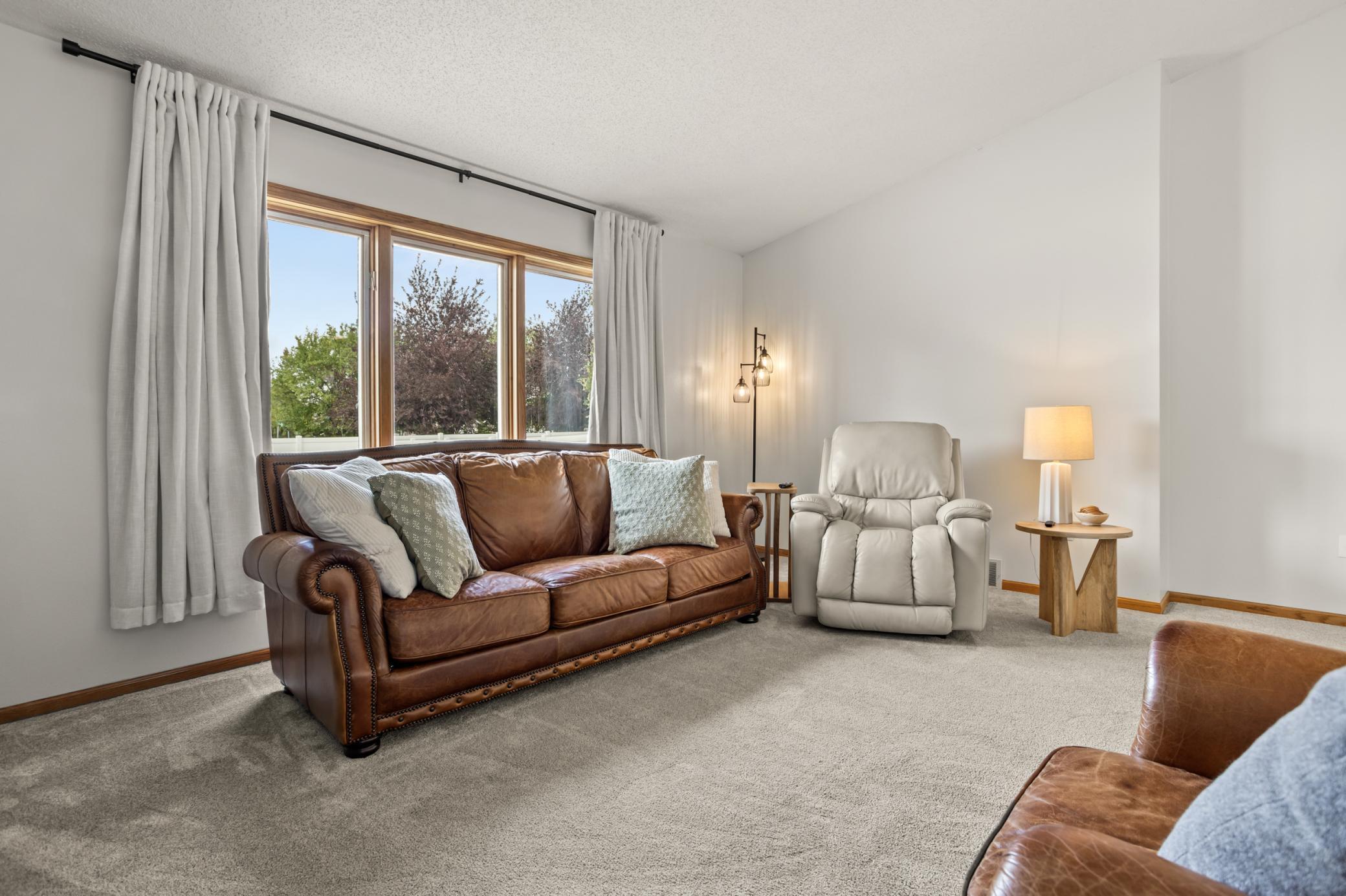 1994 townhouse for sale at 3303 30th Avenue S in Fargo, ND — 4 bed, 3 bath (photo 10 of 42)