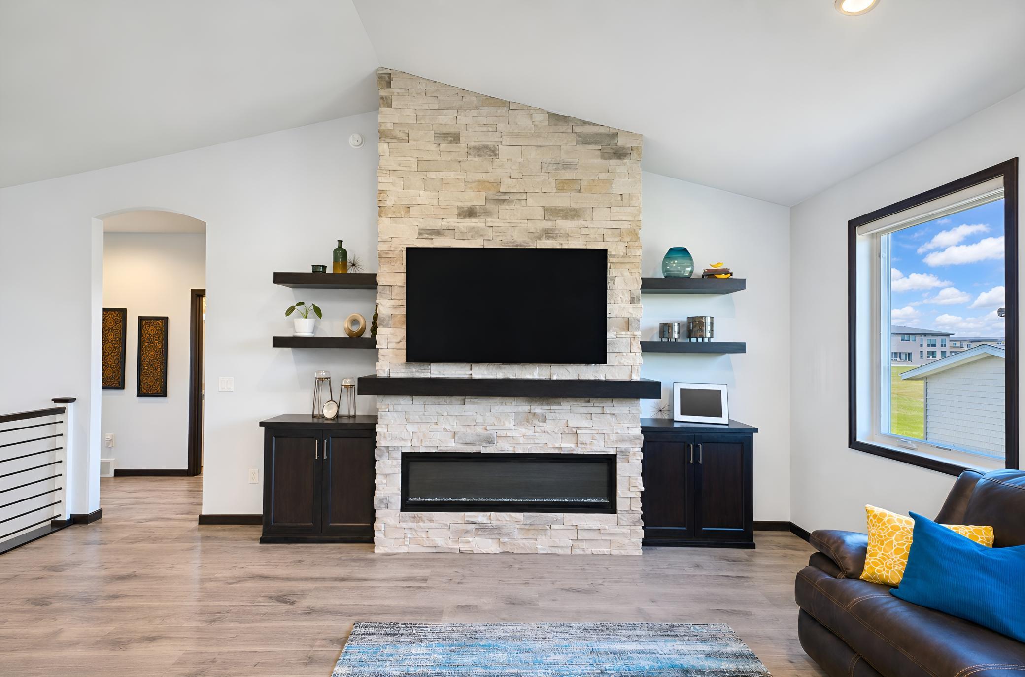 2021 single family home for sale at 1023 Mulberry Lane in West Fargo, ND — 6 bed, 3 bath (photo 11 of 63)