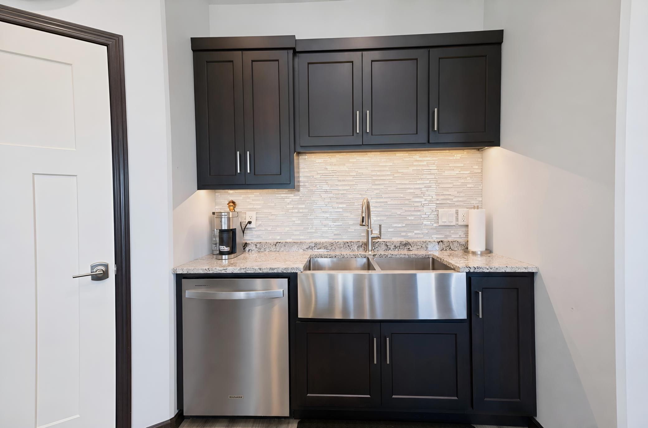 2021 single family home for sale at 1023 Mulberry Lane in West Fargo, ND — 6 bed, 3 bath (photo 16 of 63)