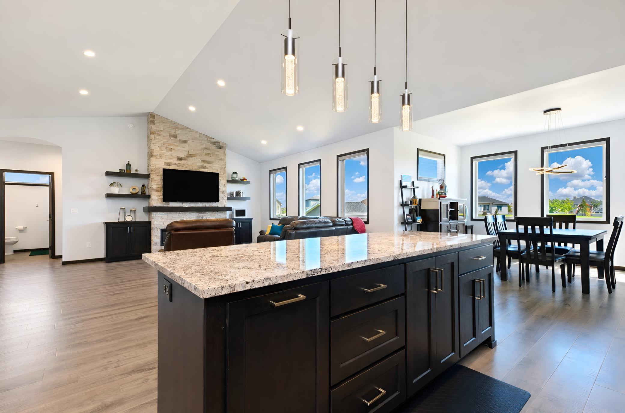 2021 single family home for sale at 1023 Mulberry Lane in West Fargo, ND — 6 bed, 3 bath (photo 17 of 63)