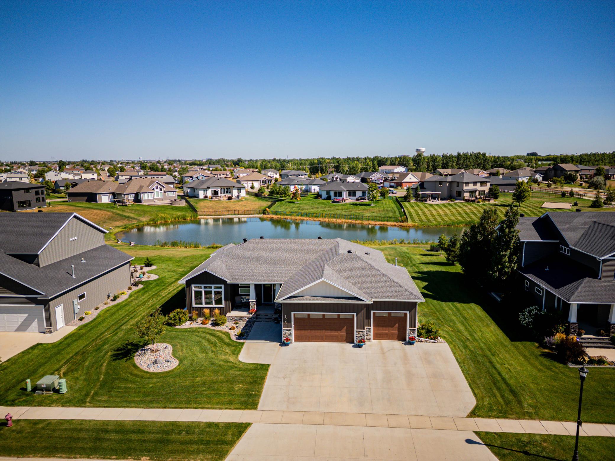 2021 single family home for sale at 1023 Mulberry Lane in West Fargo, ND — 6 bed, 3 bath (photo 3 of 63)
