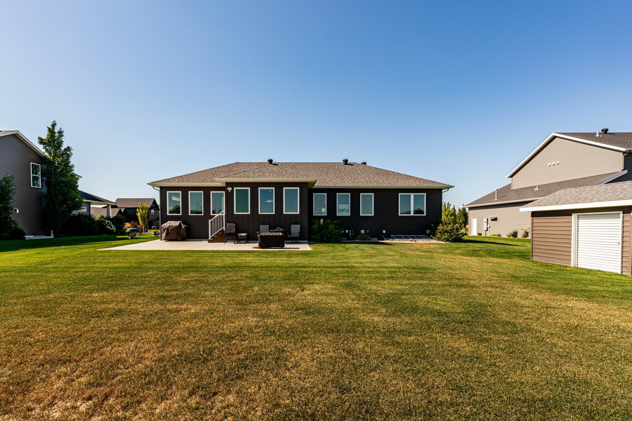 2021 single family home for sale at 1023 Mulberry Lane in West Fargo, ND — 6 bed, 3 bath (photo 60 of 63)