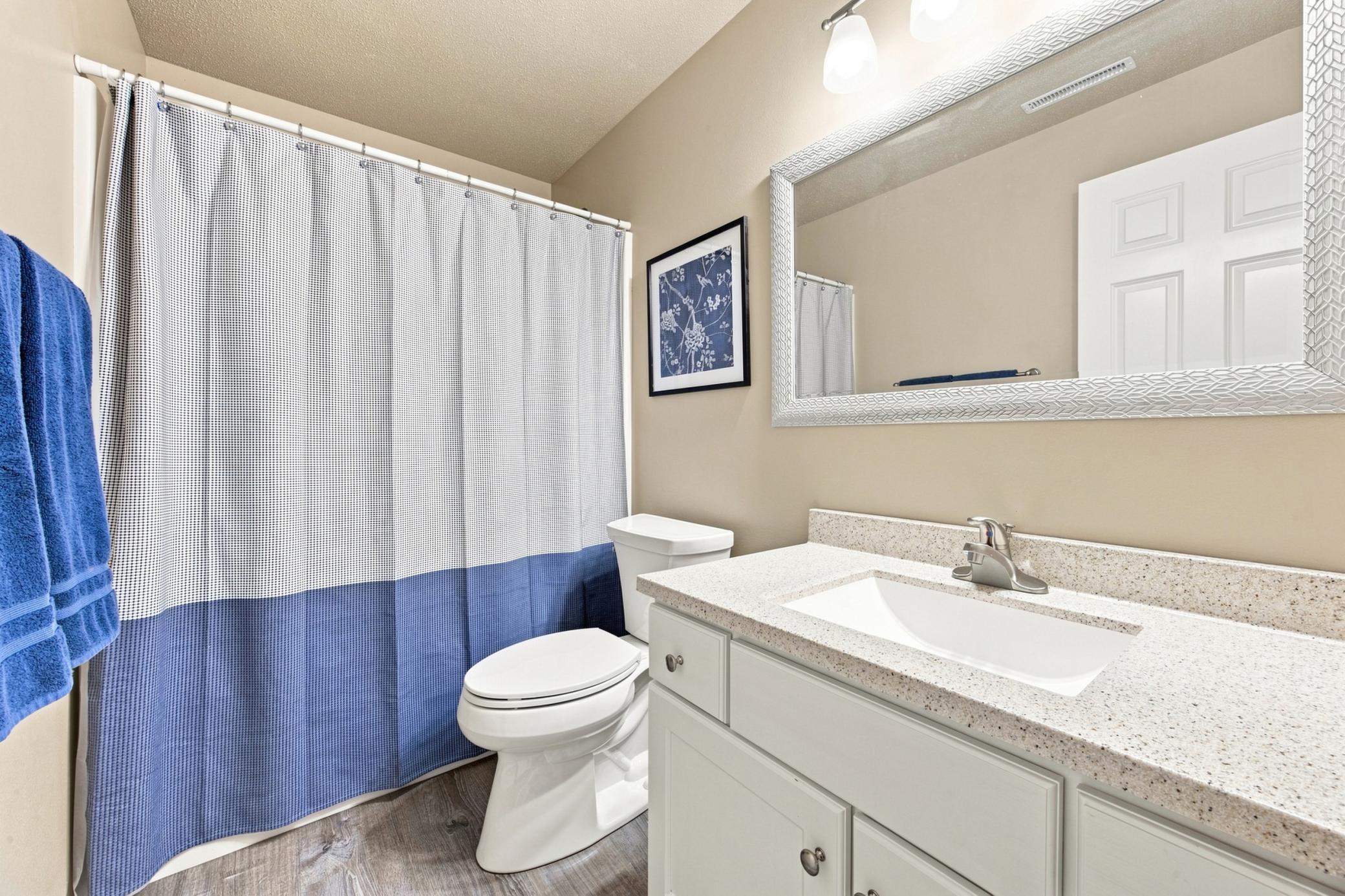 2007 twin home for sale at 1540 19th Avenue E in West Fargo, ND — 3 bed, 3 bath (photo 23 of 35)