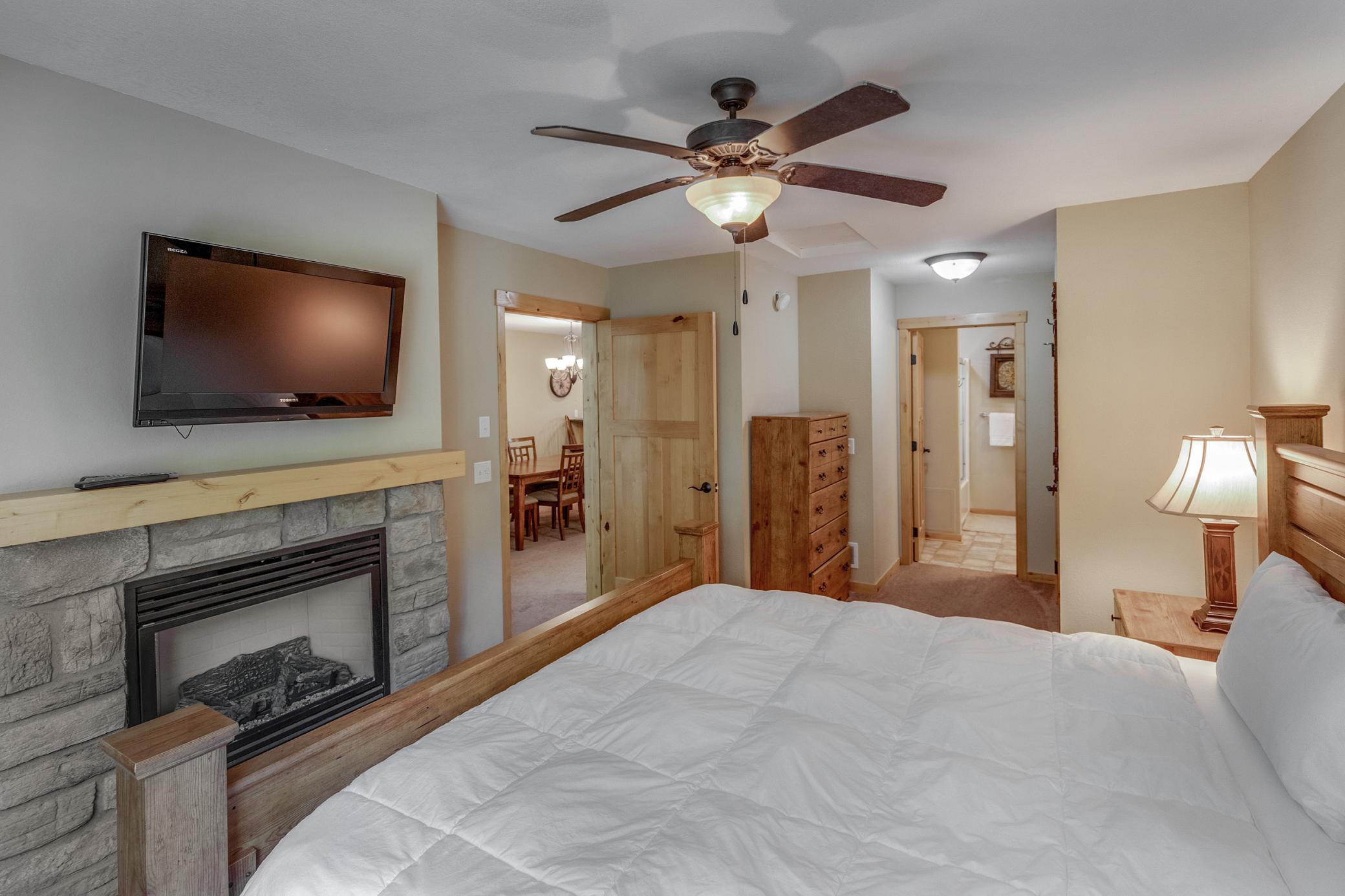 2007 townhouse for sale at 8066 Lost Lake Road, Unit 150 in Nisswa, MN — 3 bed, 5 bath (photo 12 of 53)